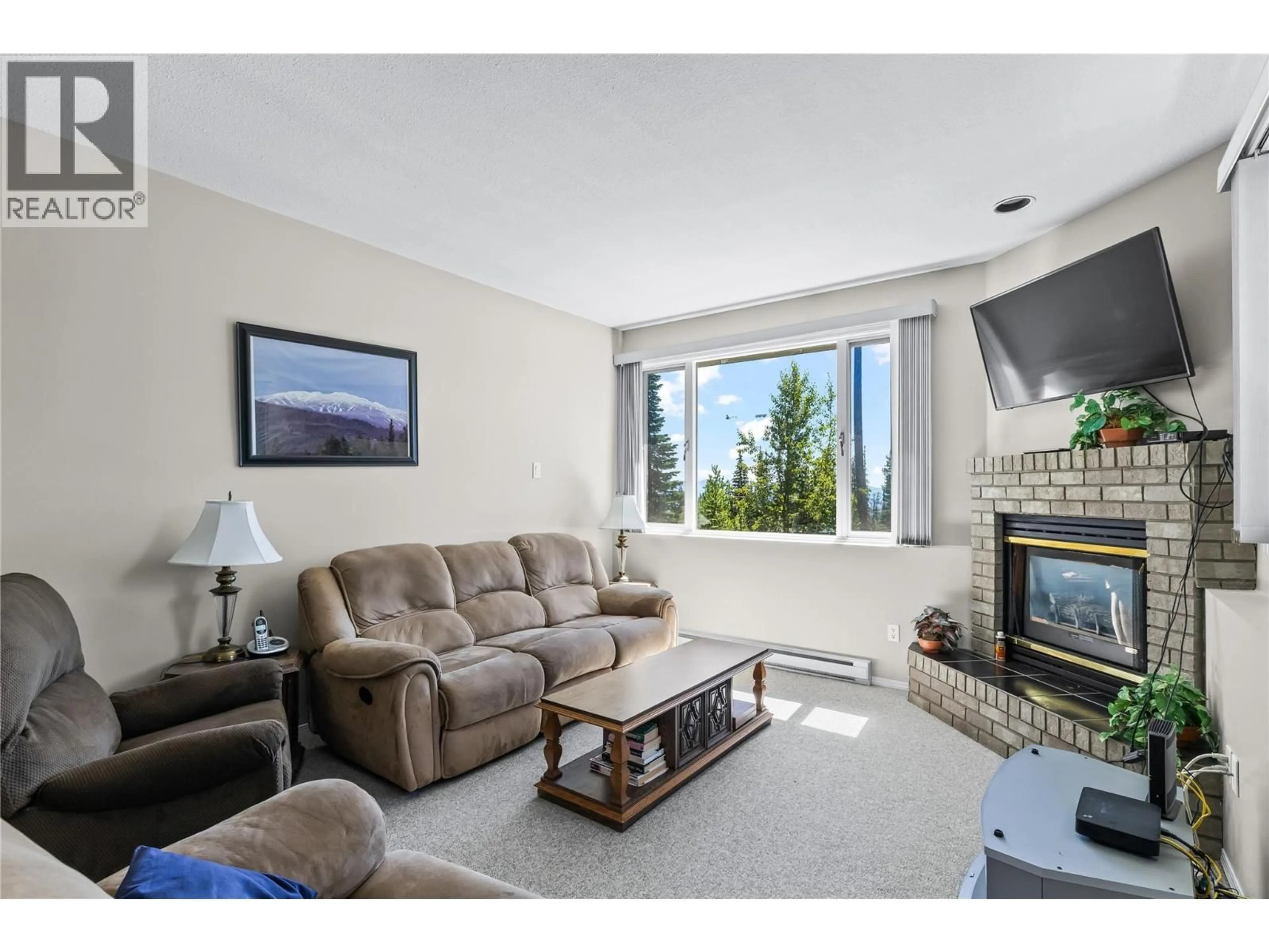 Living room with furniture, unknown for C - 4931 SNOWPINES ROAD, Big White British Columbia V1P1P3