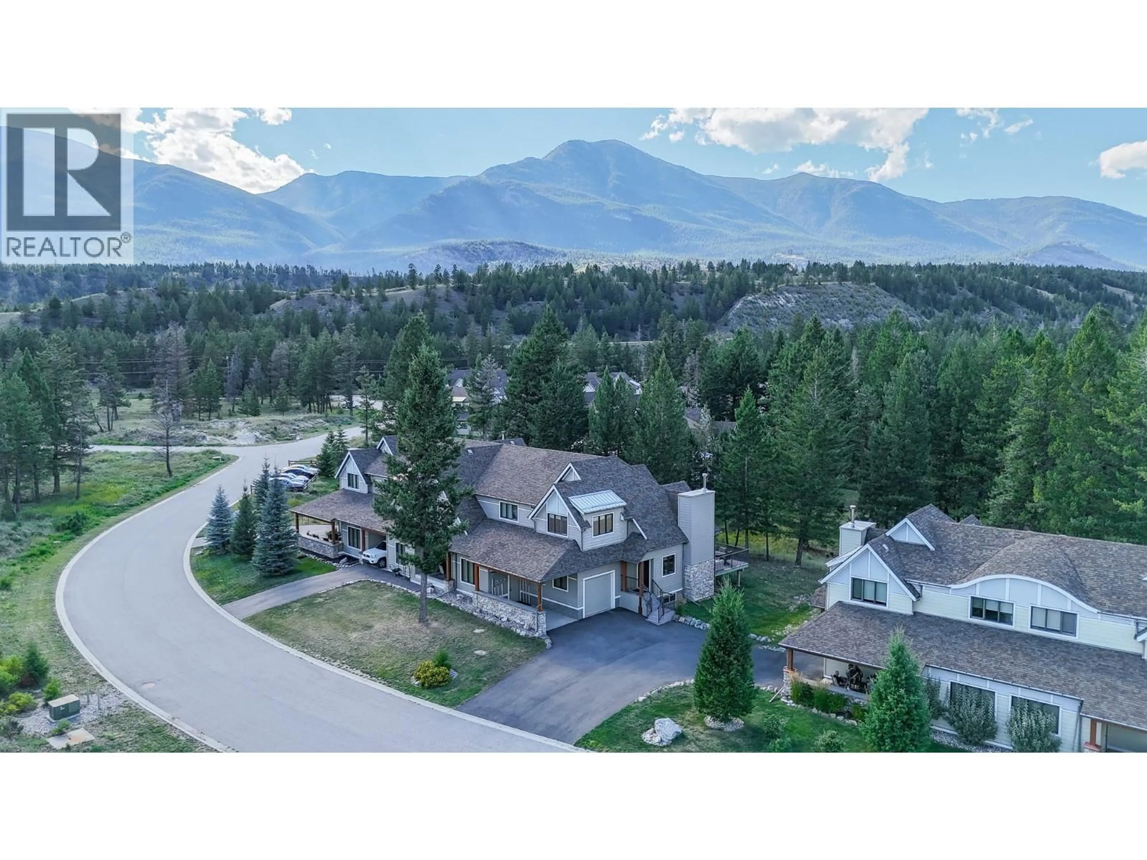 A pic from outside/outdoor area/front of a property/back of a property/a pic from drone, mountain view for 30 - 6800 COLUMBIA LAKE ROAD, Fairmont Hot Springs British Columbia V0B1L2