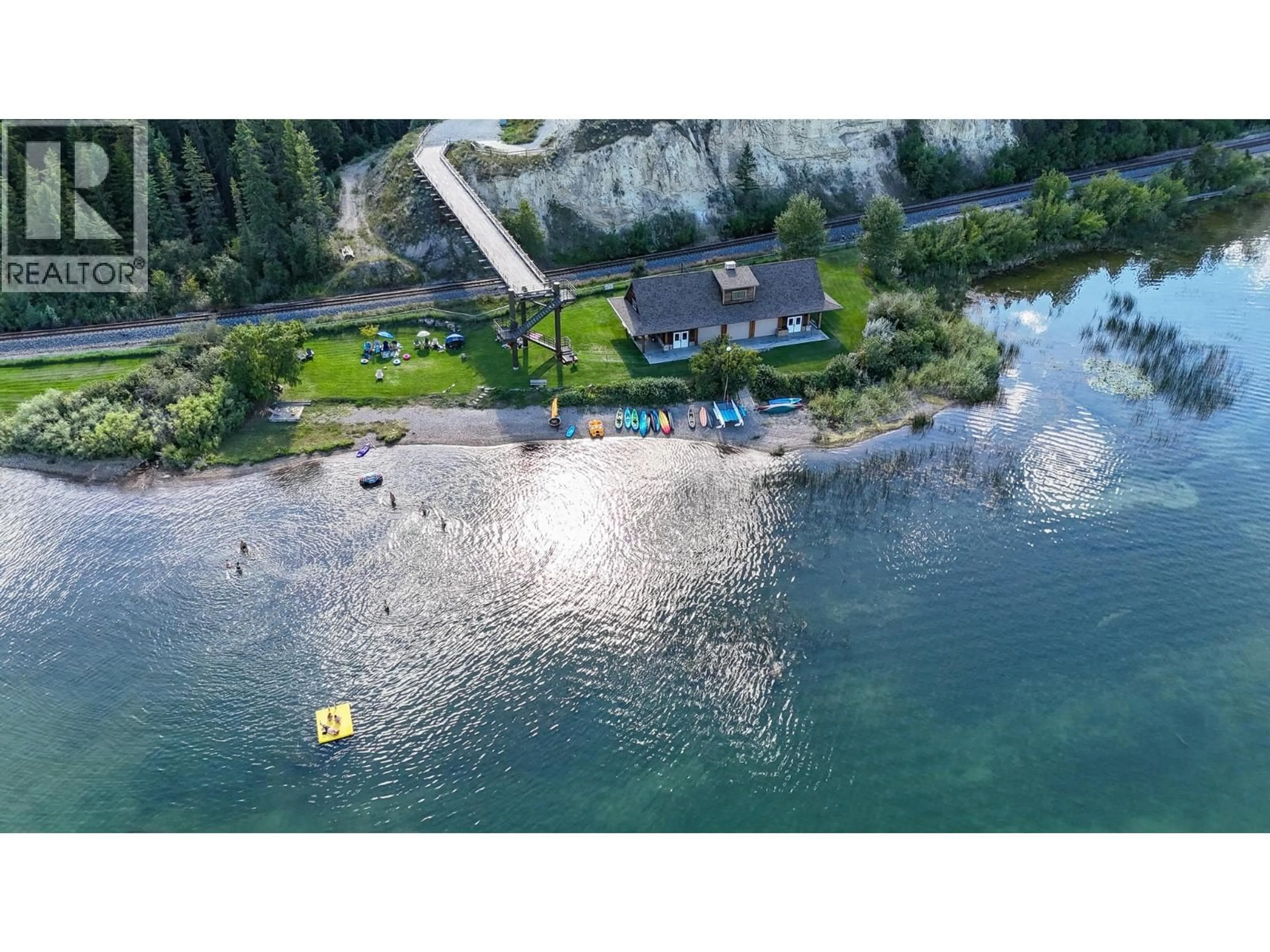 A pic from outside/outdoor area/front of a property/back of a property/a pic from drone, water/lake/river/ocean view for 30 - 6800 COLUMBIA LAKE ROAD, Fairmont Hot Springs British Columbia V0B1L2