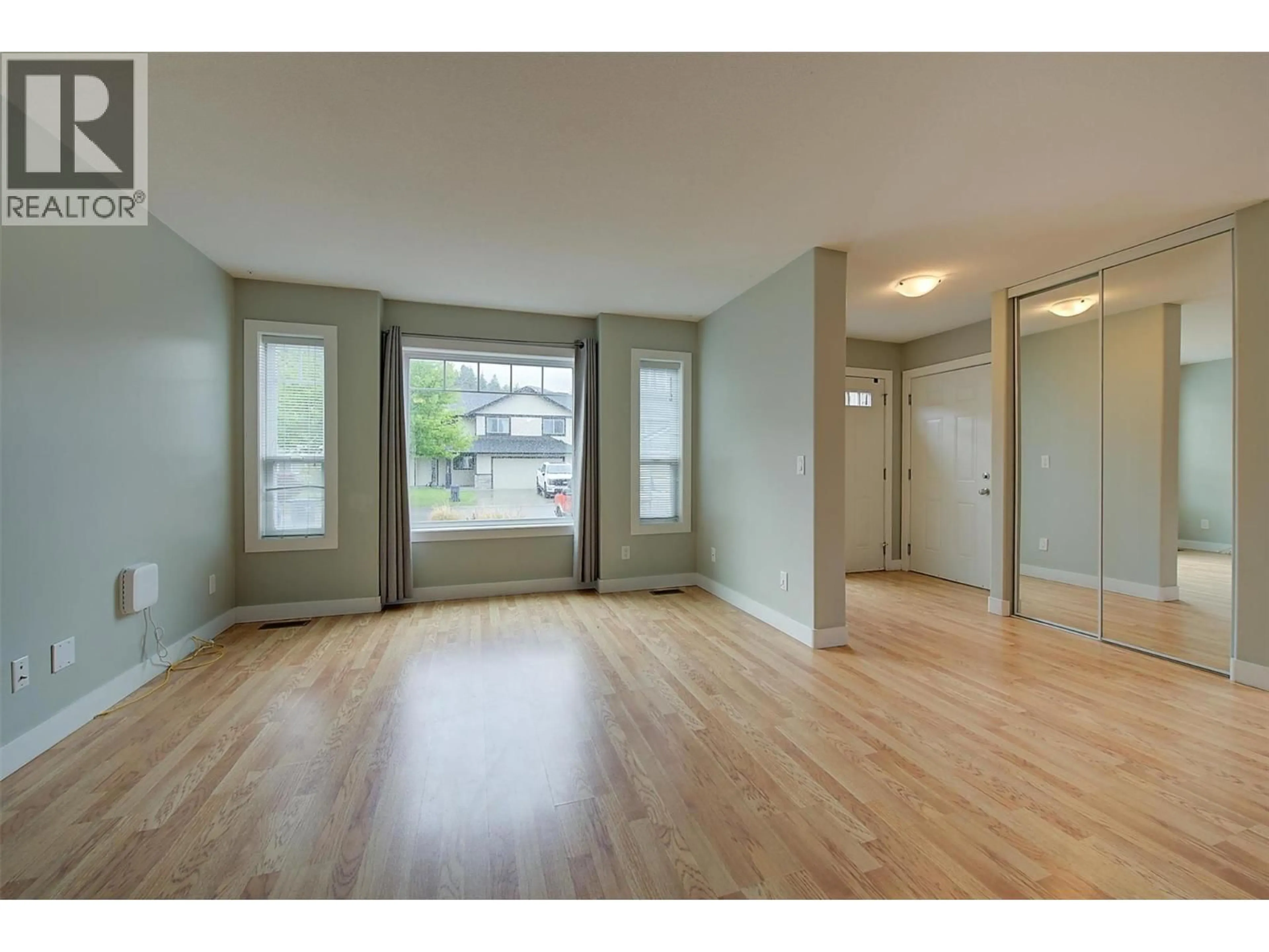 A pic of a room for 319 ARAB ROAD, Kelowna British Columbia V1V3A8
