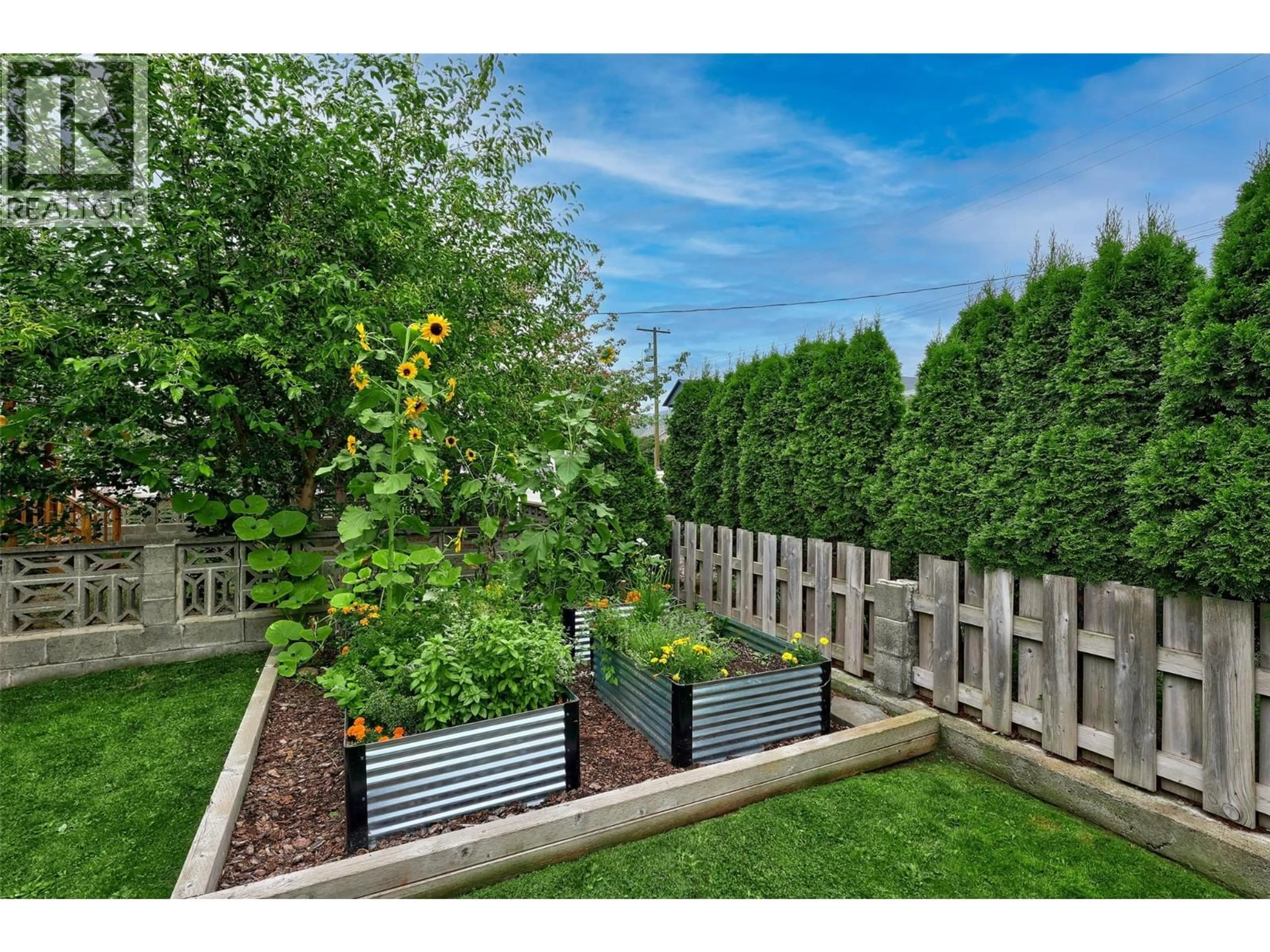 Patio, unknown for 838 NICOLA STREET, Kamloops British Columbia V2C2R7