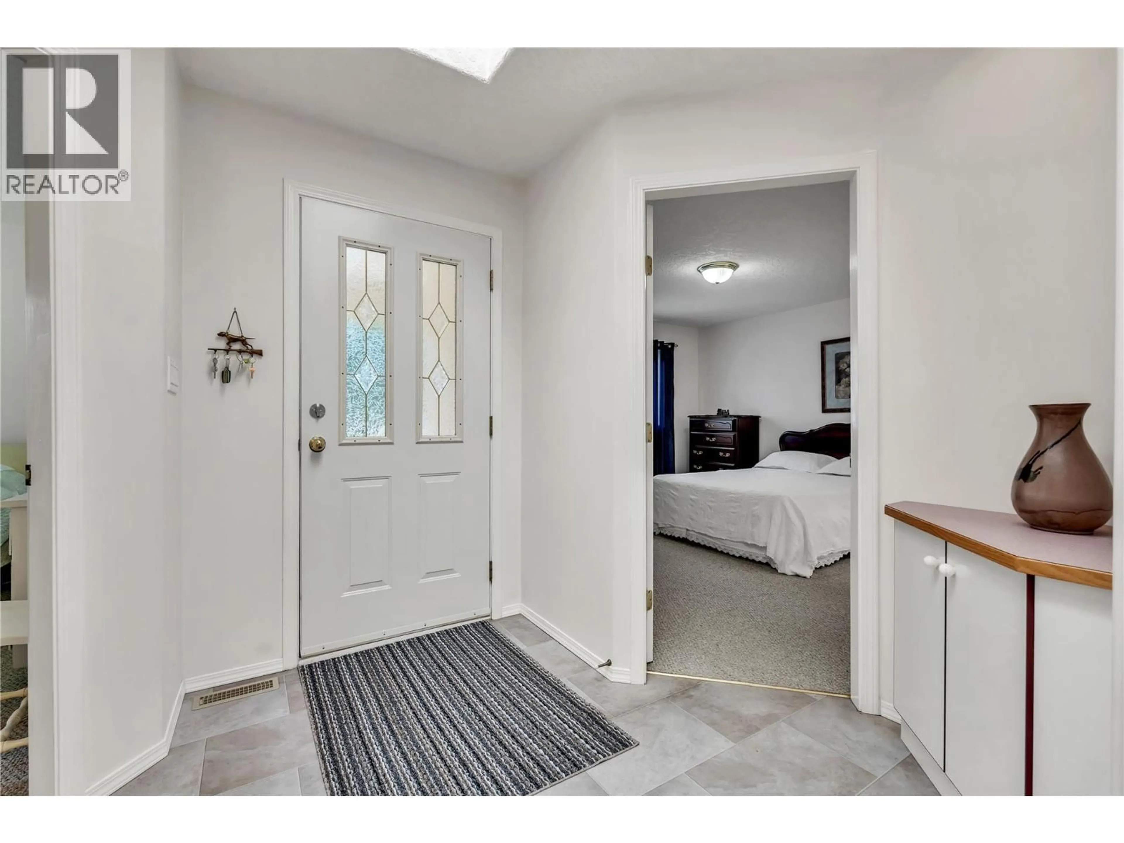 Indoor entryway for 3 - 3038 ORCHARD DRIVE, Keremeos British Columbia V0X1N1