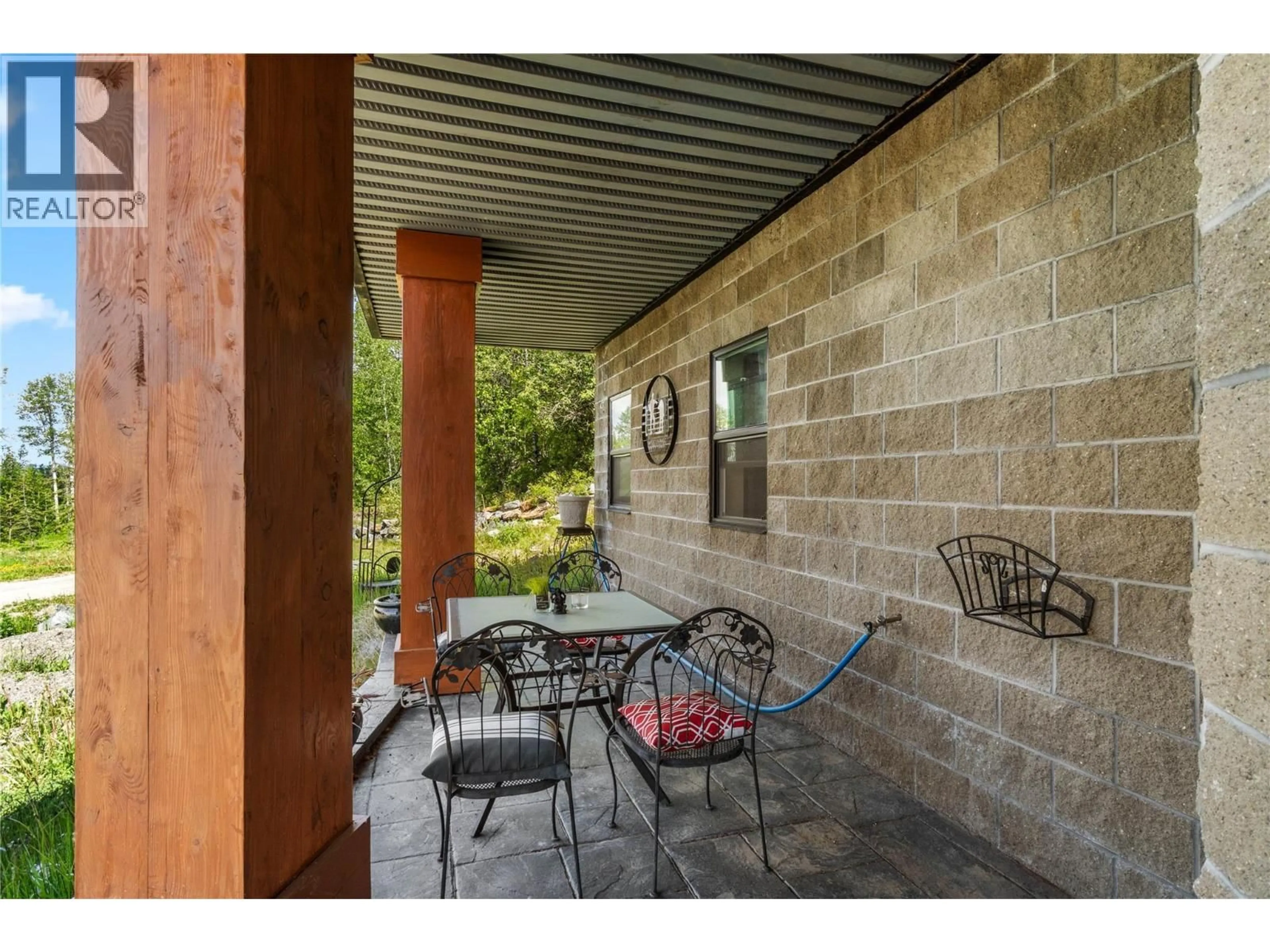 Patio, street for 2828 SLIVER BIRCH LANE, Pritchard British Columbia V0E2P0