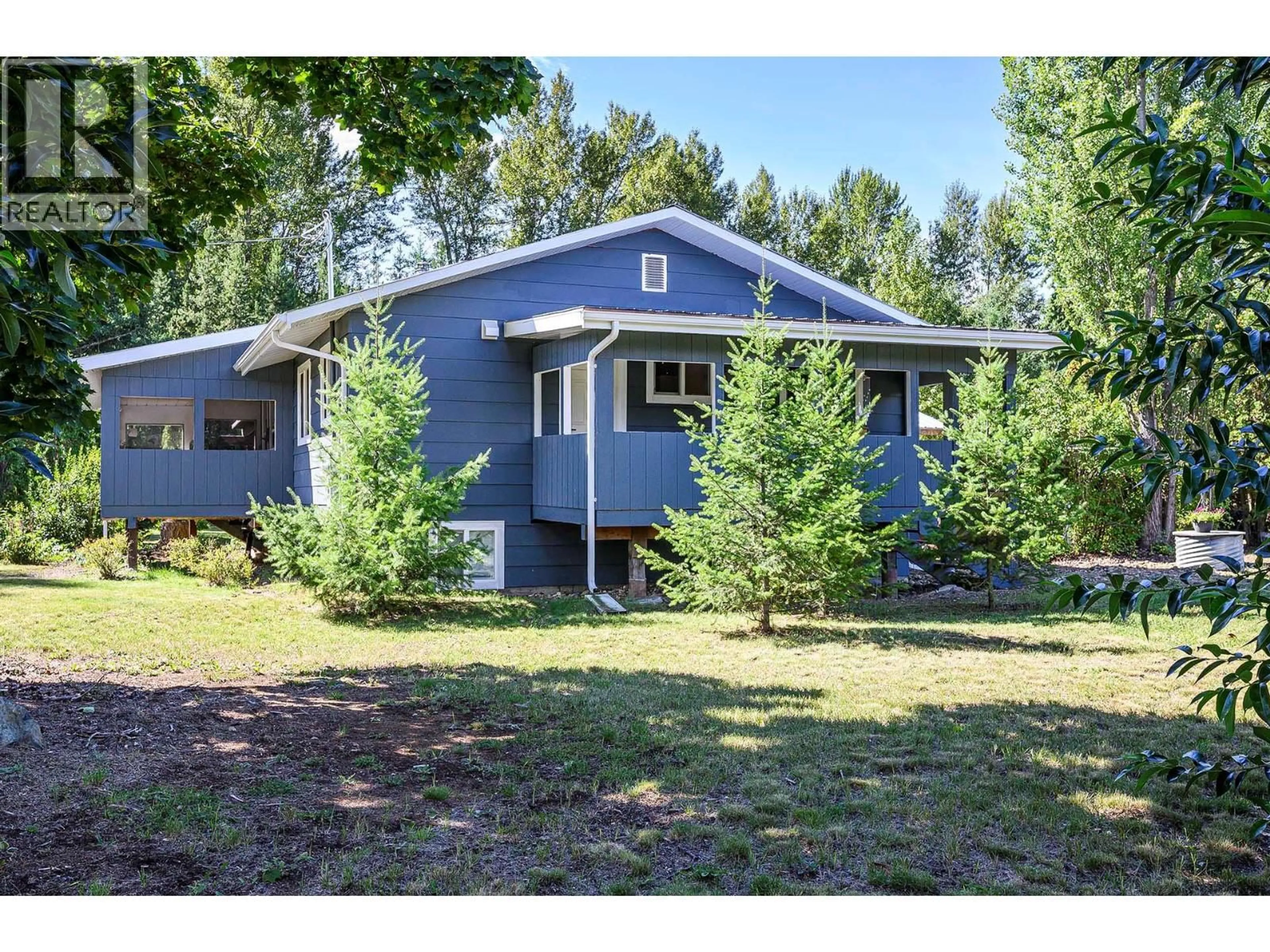 Home with vinyl exterior material, unknown for 312 FOOTE ROAD, Clearwater British Columbia V0E1N2