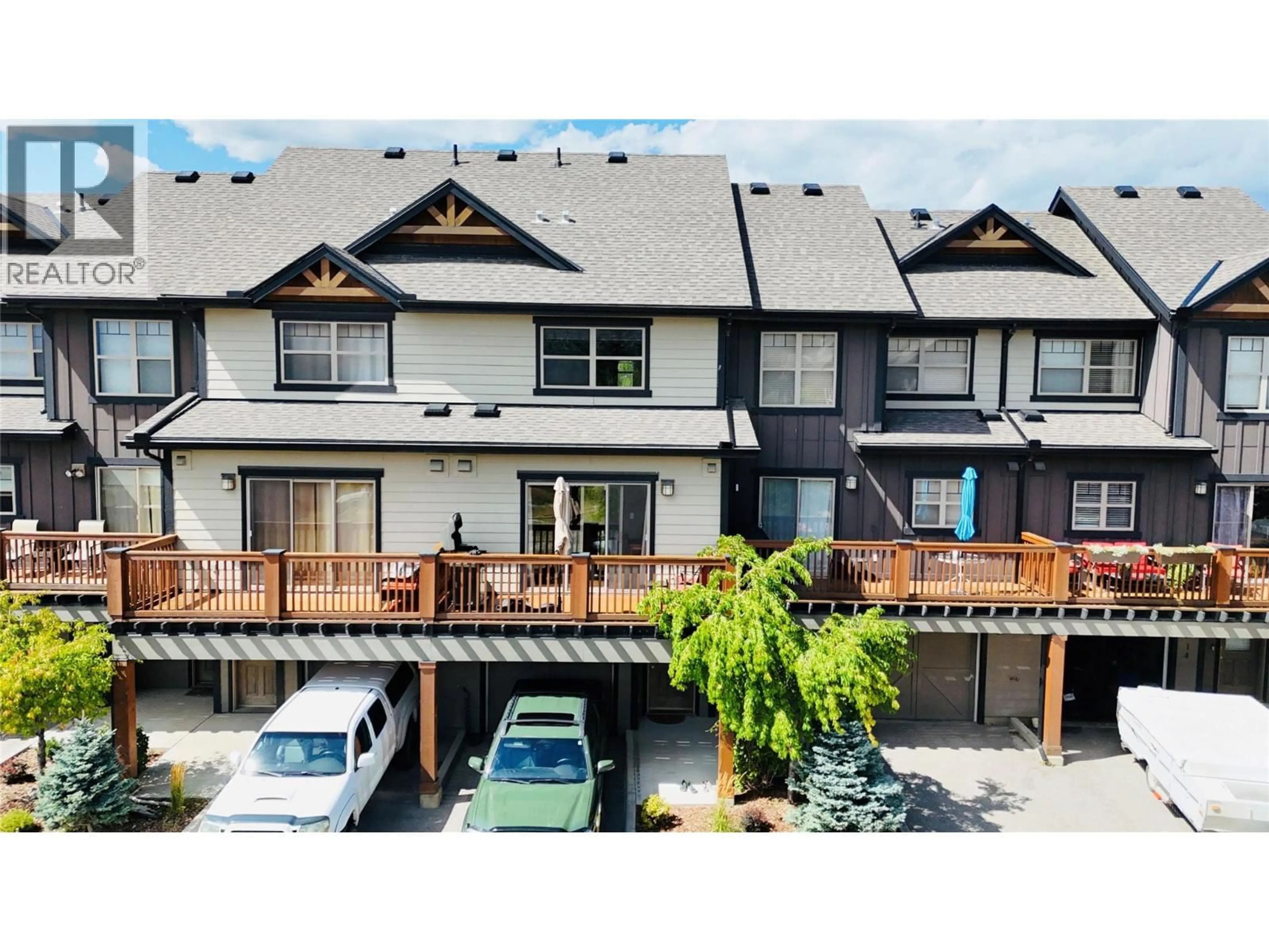 A pic from outside/outdoor area/front of a property/back of a property/a pic from drone, unknown for 18 - 1000 12TH STREET, Invermere British Columbia V0A1K0