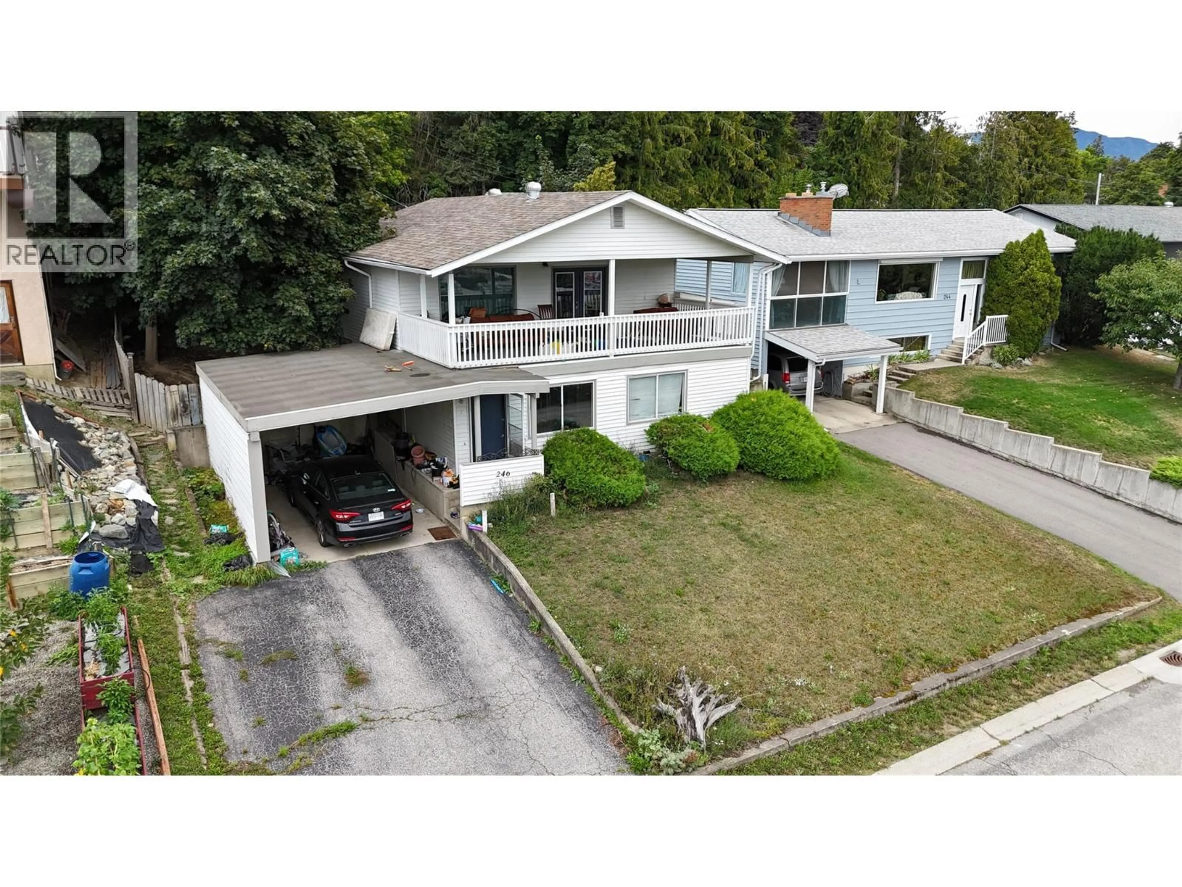 A pic from outside/outdoor area/front of a property/back of a property/a pic from drone, street for 246 21ST AVENUE NORTH, Creston British Columbia V0B1G5