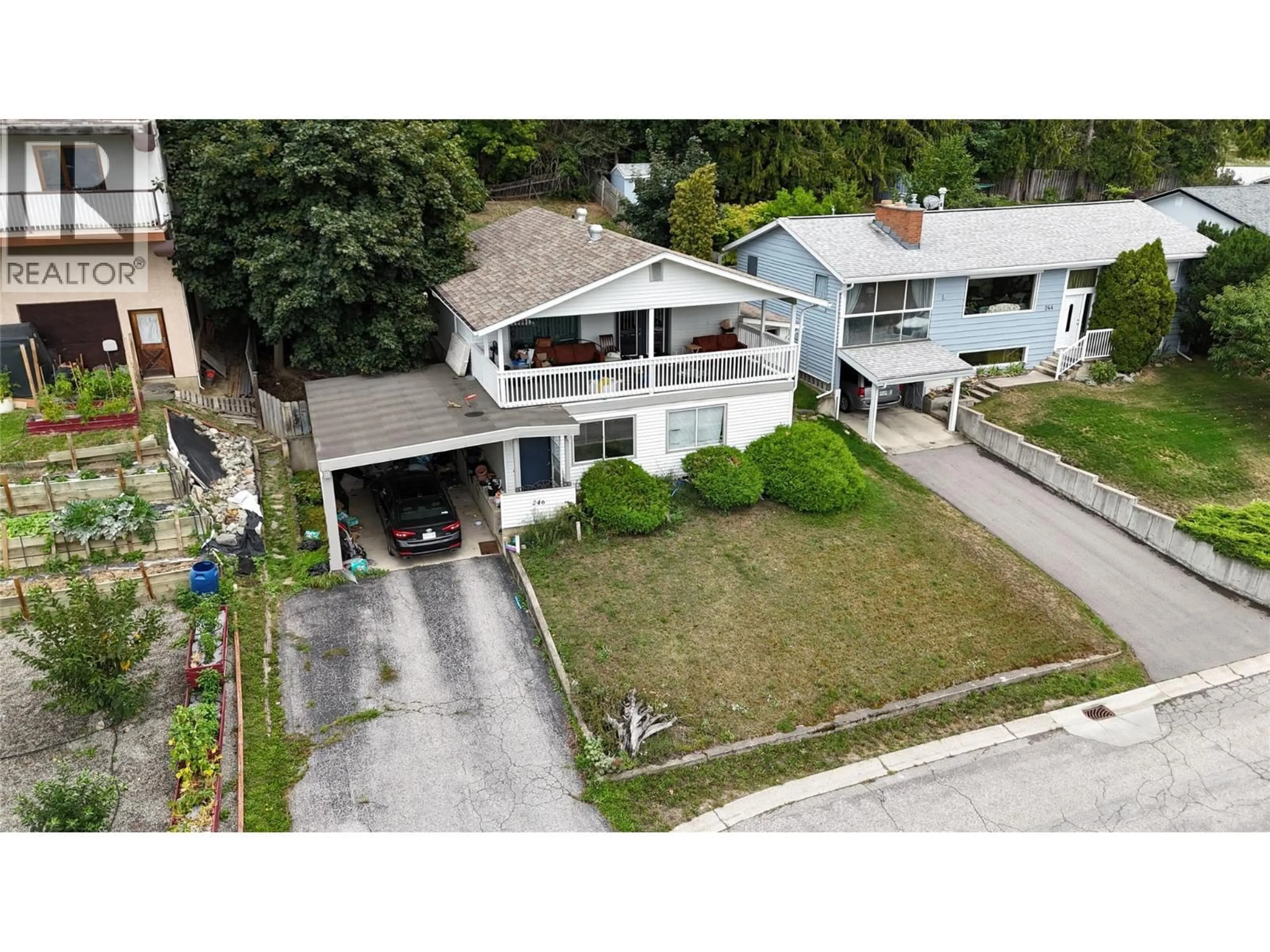 A pic from outside/outdoor area/front of a property/back of a property/a pic from drone, street for 246 21ST AVENUE NORTH, Creston British Columbia V0B1G5