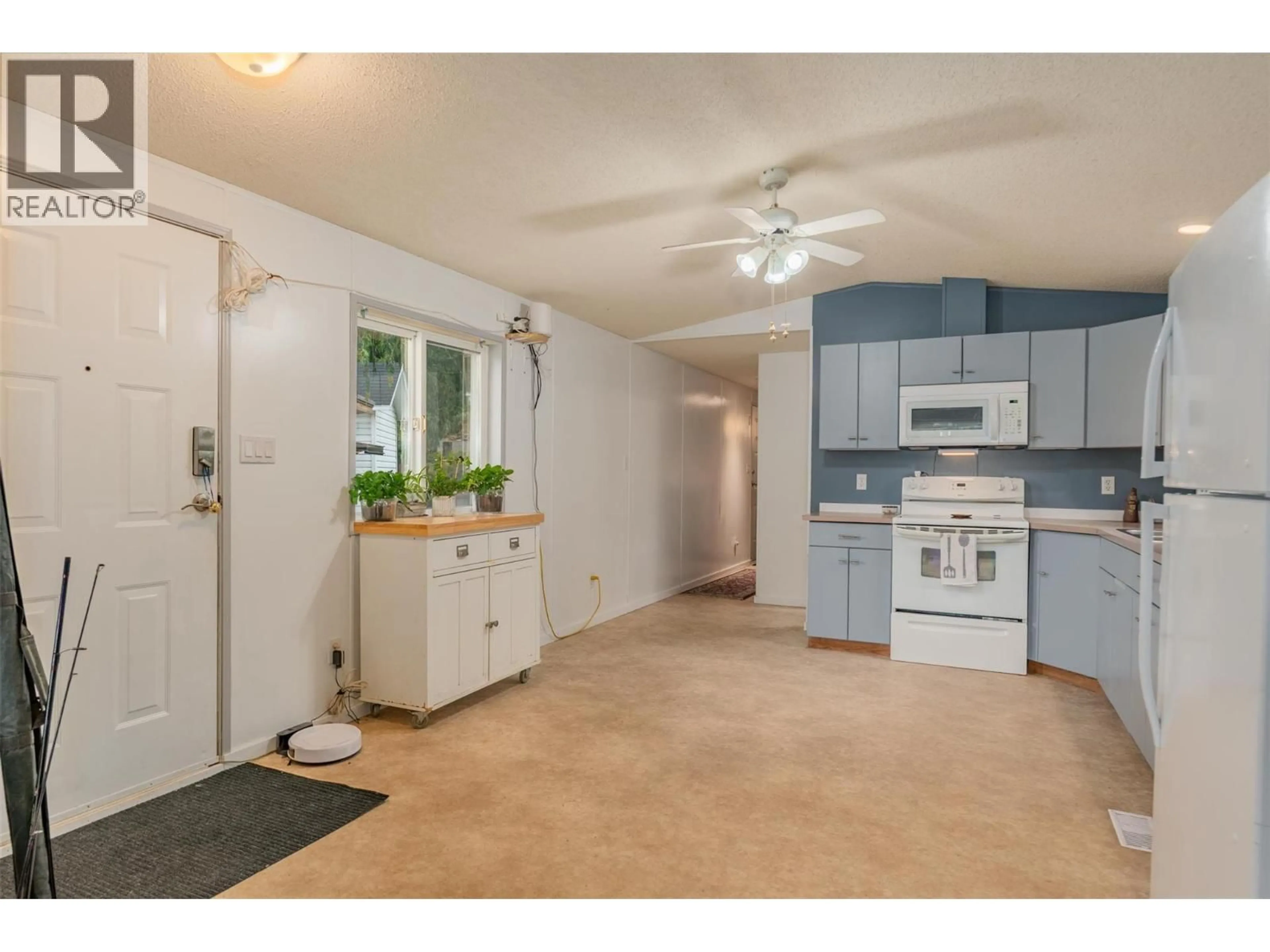 Unknown for 24 - 891 MONTE VISTA DRIVE, Rossland British Columbia V0G1Y0