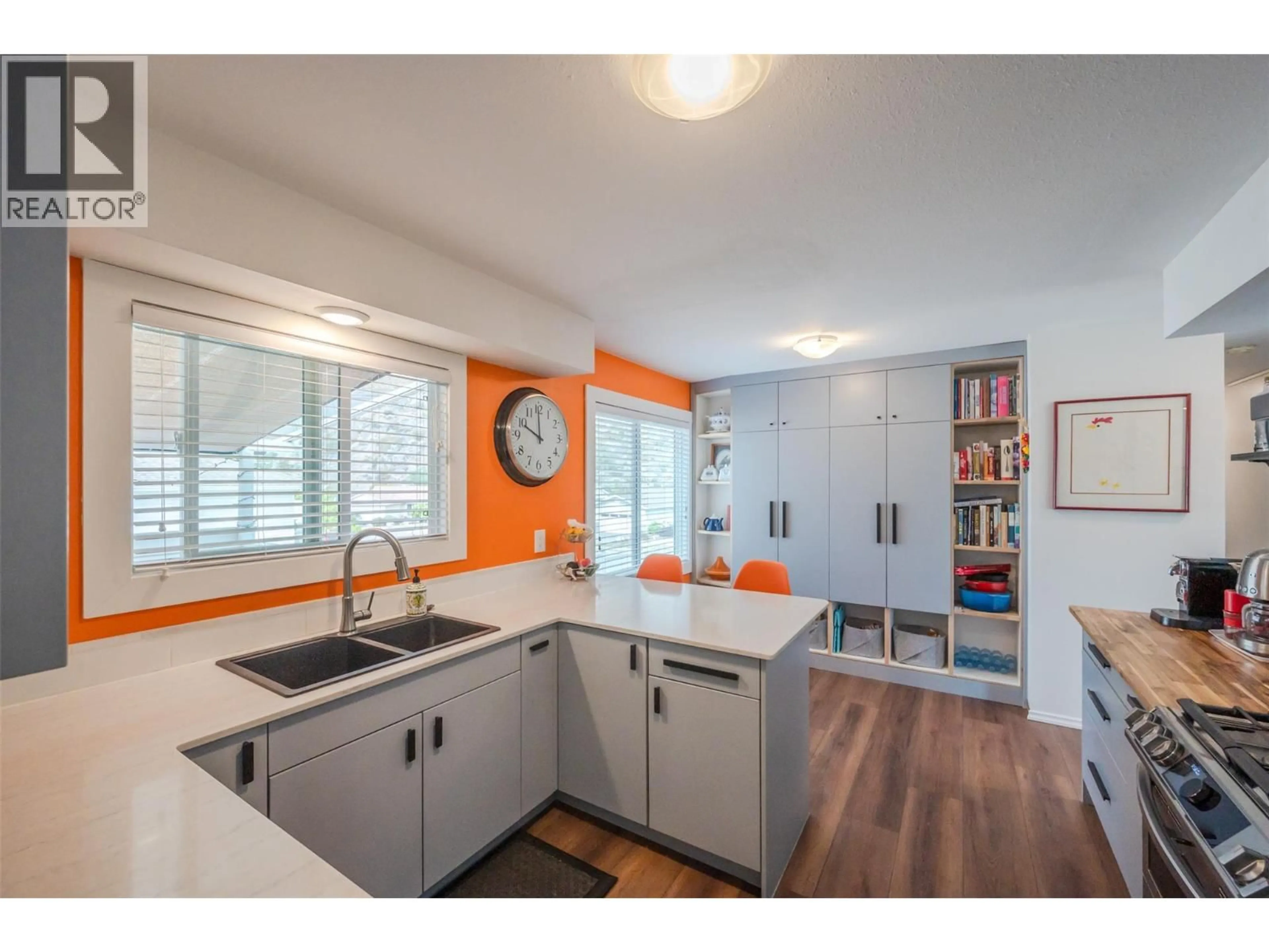 Open concept kitchen, unknown for 6142 EVENINGSTAR CLOSE, Oliver British Columbia V0H1T0