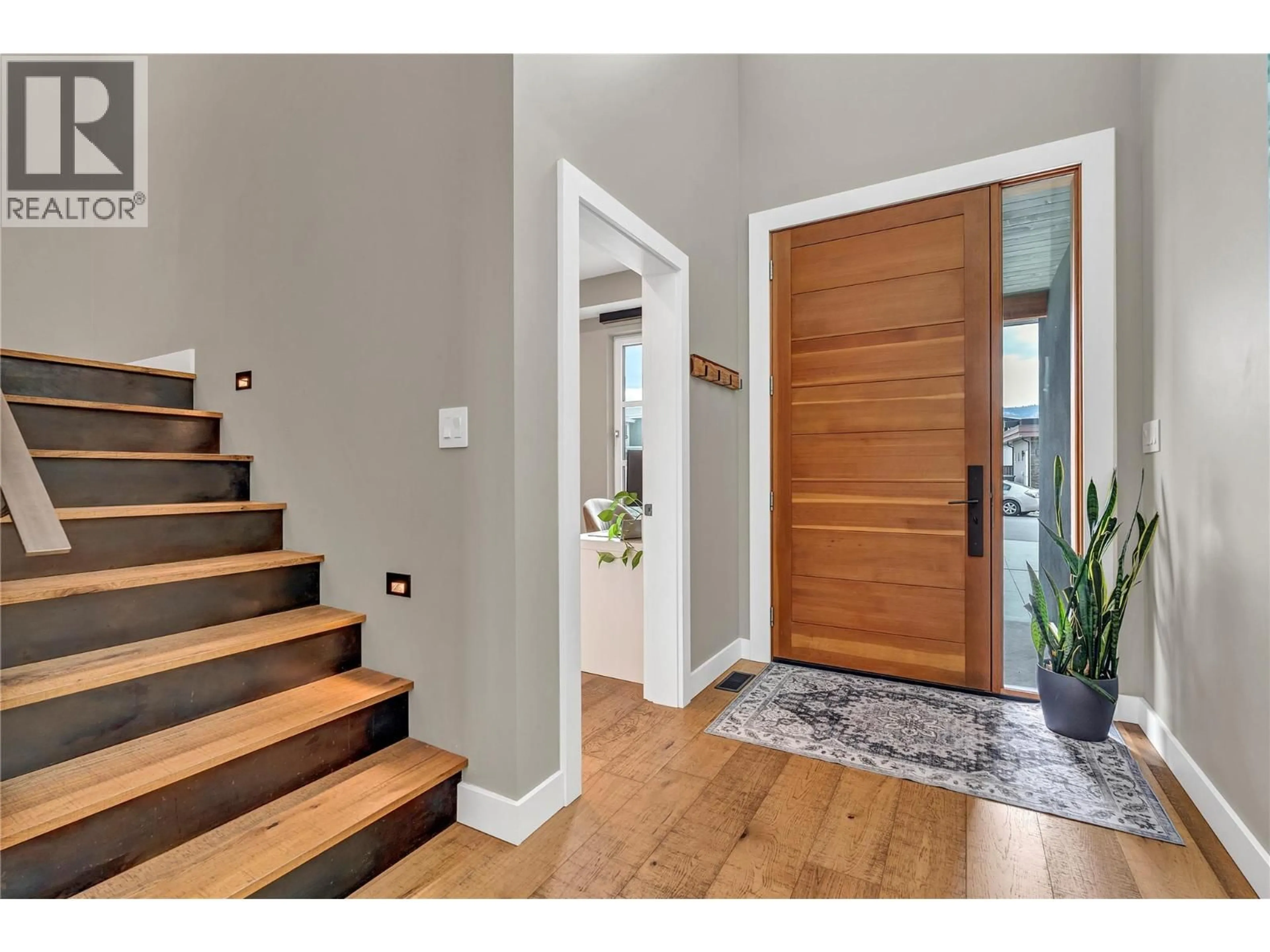 Indoor entryway for 1695 TREFFRY PLACE, Summerland British Columbia V0H1Z9