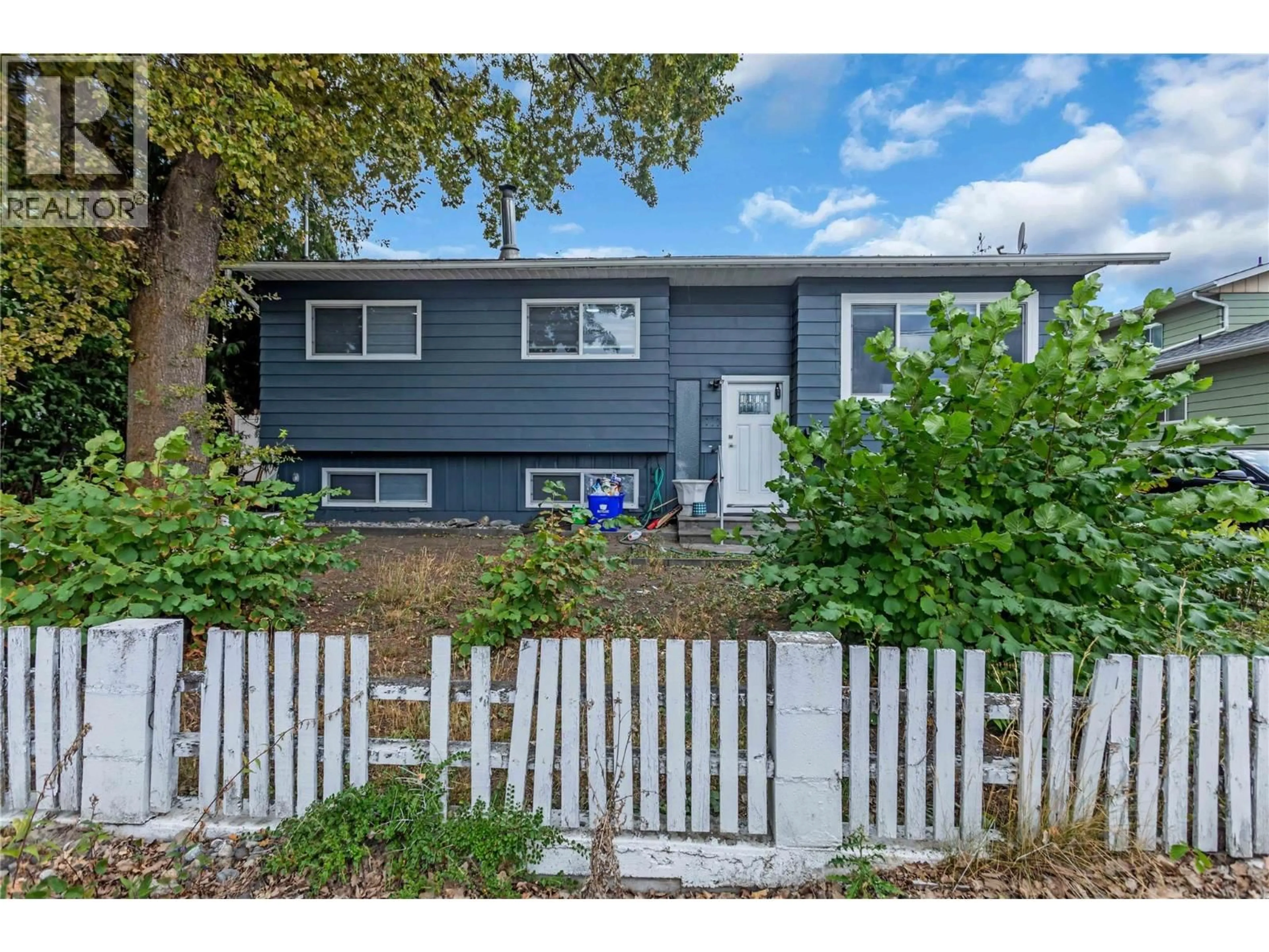 Home with vinyl exterior material, street for 4210 17 AVENUE, Vernon British Columbia V1T7K8