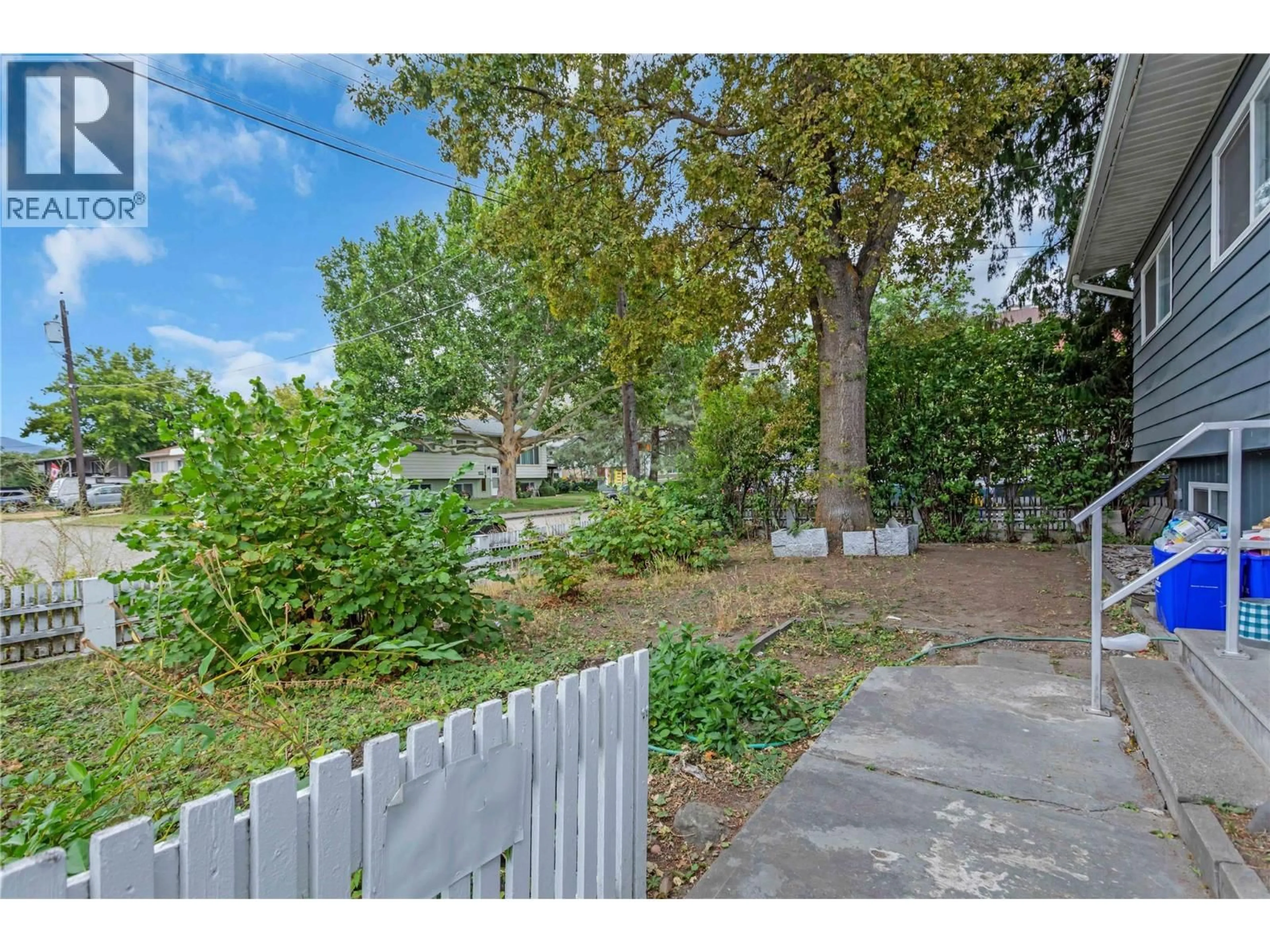 A pic from outside/outdoor area/front of a property/back of a property/a pic from drone, street for 4210 17 AVENUE, Vernon British Columbia V1T7K8