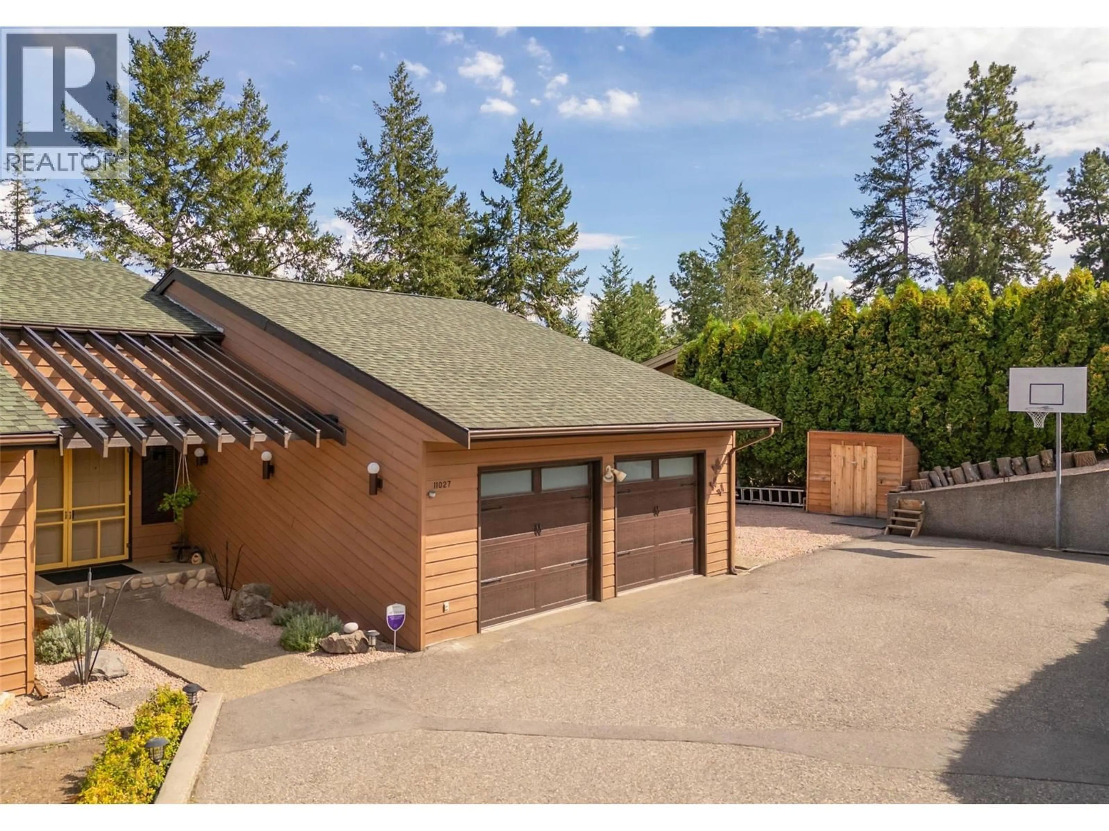 Indoor garage for 11027 EVA ROAD, Lake Country British Columbia V4V1H4