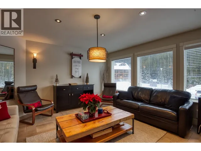 152 CLEARVIEW CRESCENT, Apex Mountain 5