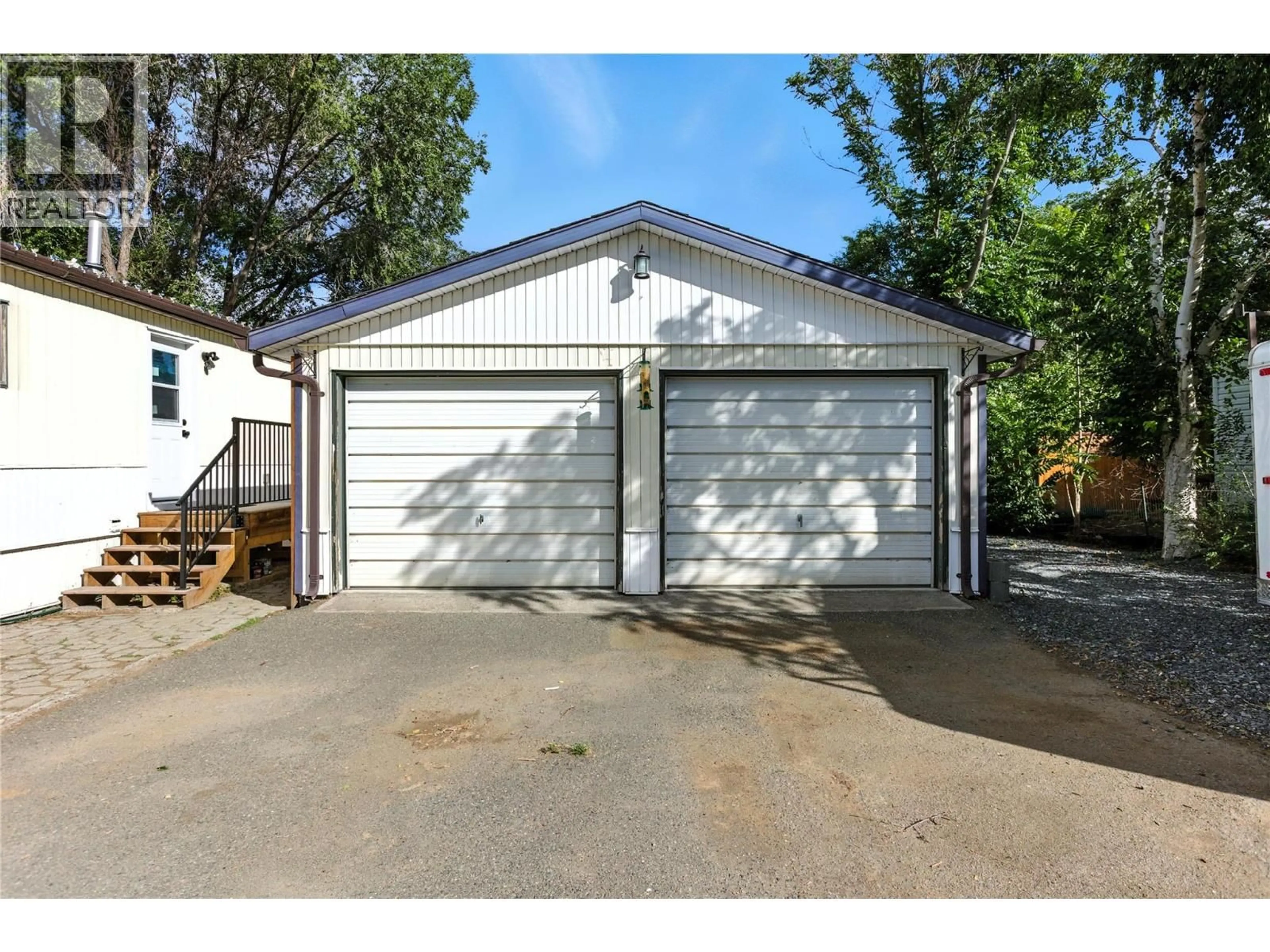 Indoor garage for 7061 WATSON  E DRIVE, Kamloops British Columbia V0K2J0