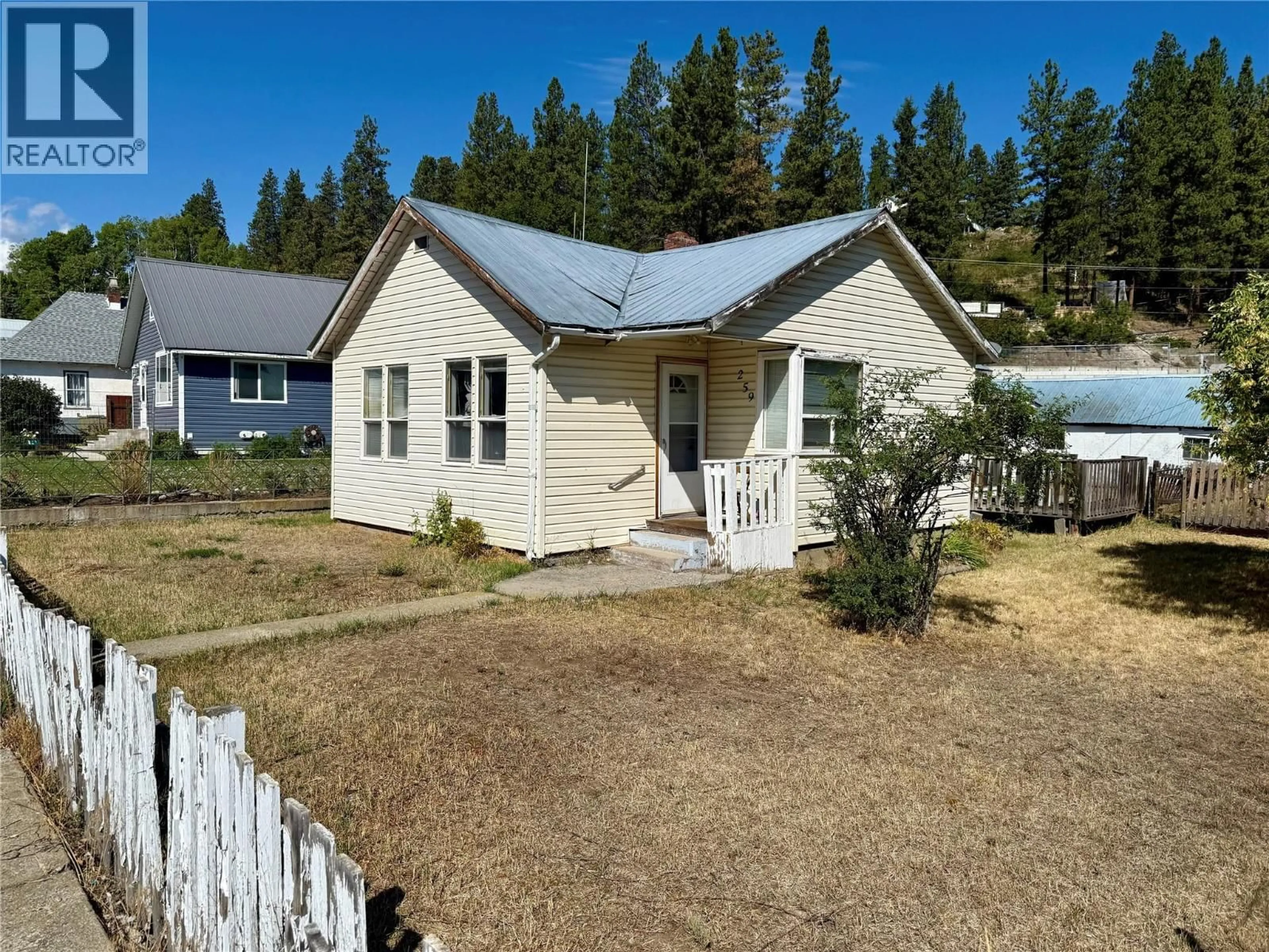 A pic from outside/outdoor area/front of a property/back of a property/a pic from drone, street for 259 ANGELA AVENUE, Princeton British Columbia V0X1w0