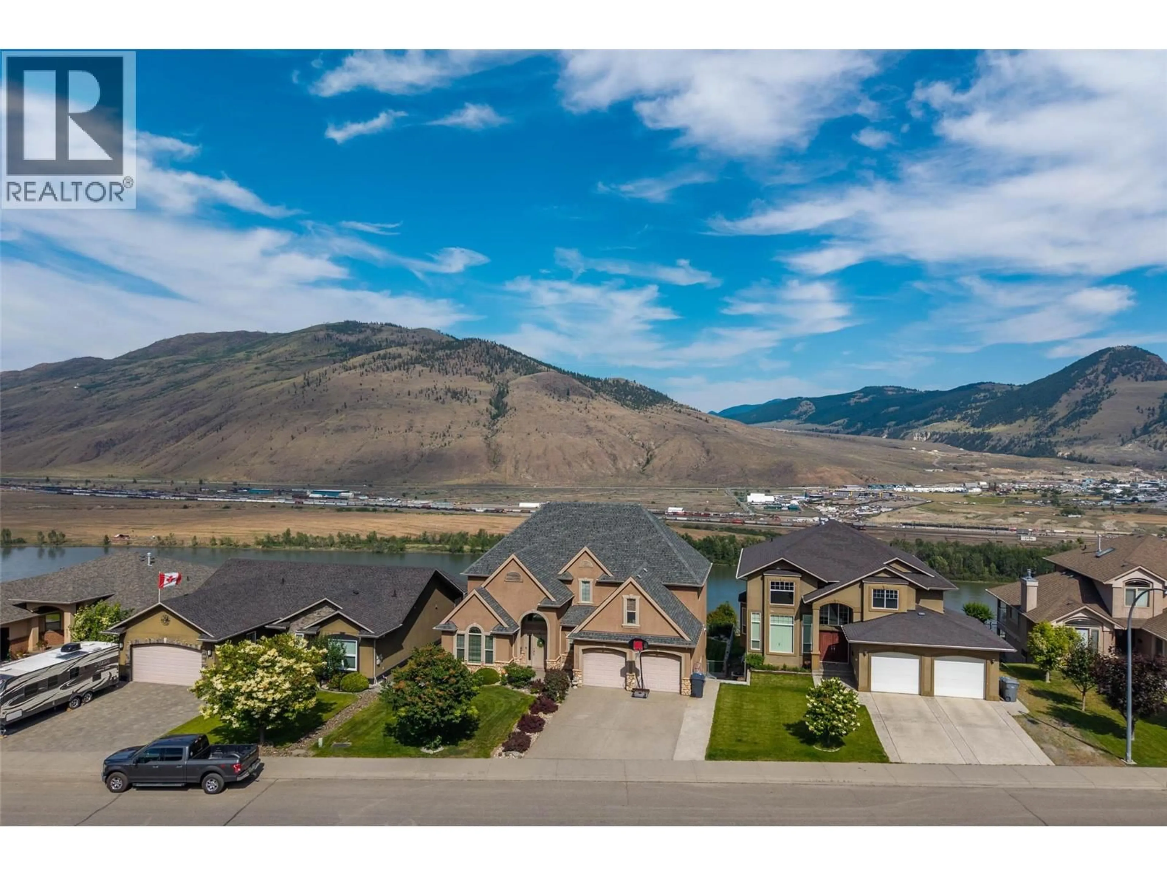 A pic from outside/outdoor area/front of a property/back of a property/a pic from drone, water/lake/river/ocean view for 877 QUAIL DRIVE, Kamloops British Columbia V2B8P2