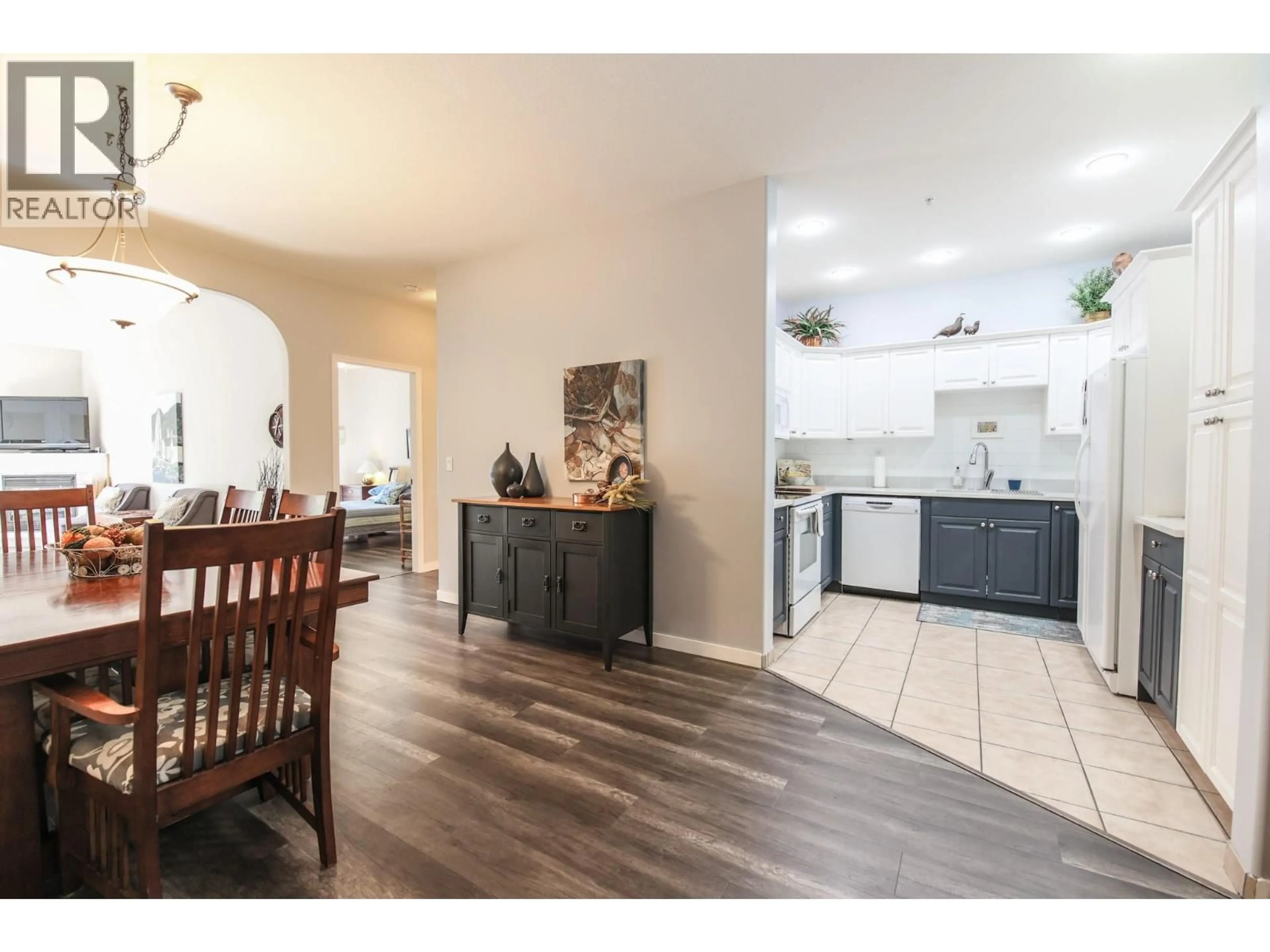 Open concept kitchen, unknown for 204 - 15 SOLANA KEY COURT, Osoyoos British Columbia V0H1V3