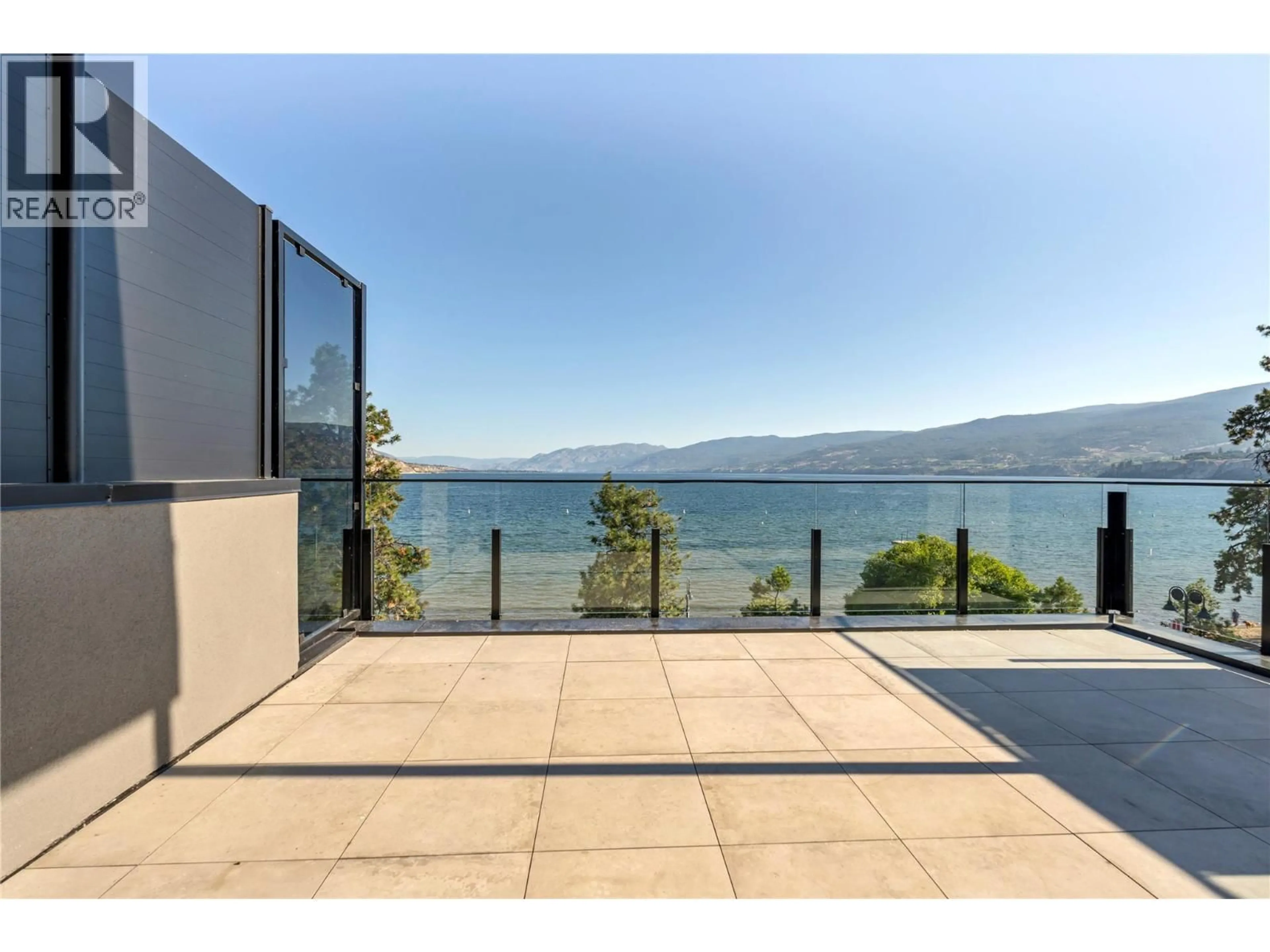 Patio, water/lake/river/ocean view for 402 - 602 LAKESHORE DRIVE, Penticton British Columbia V2A1B9