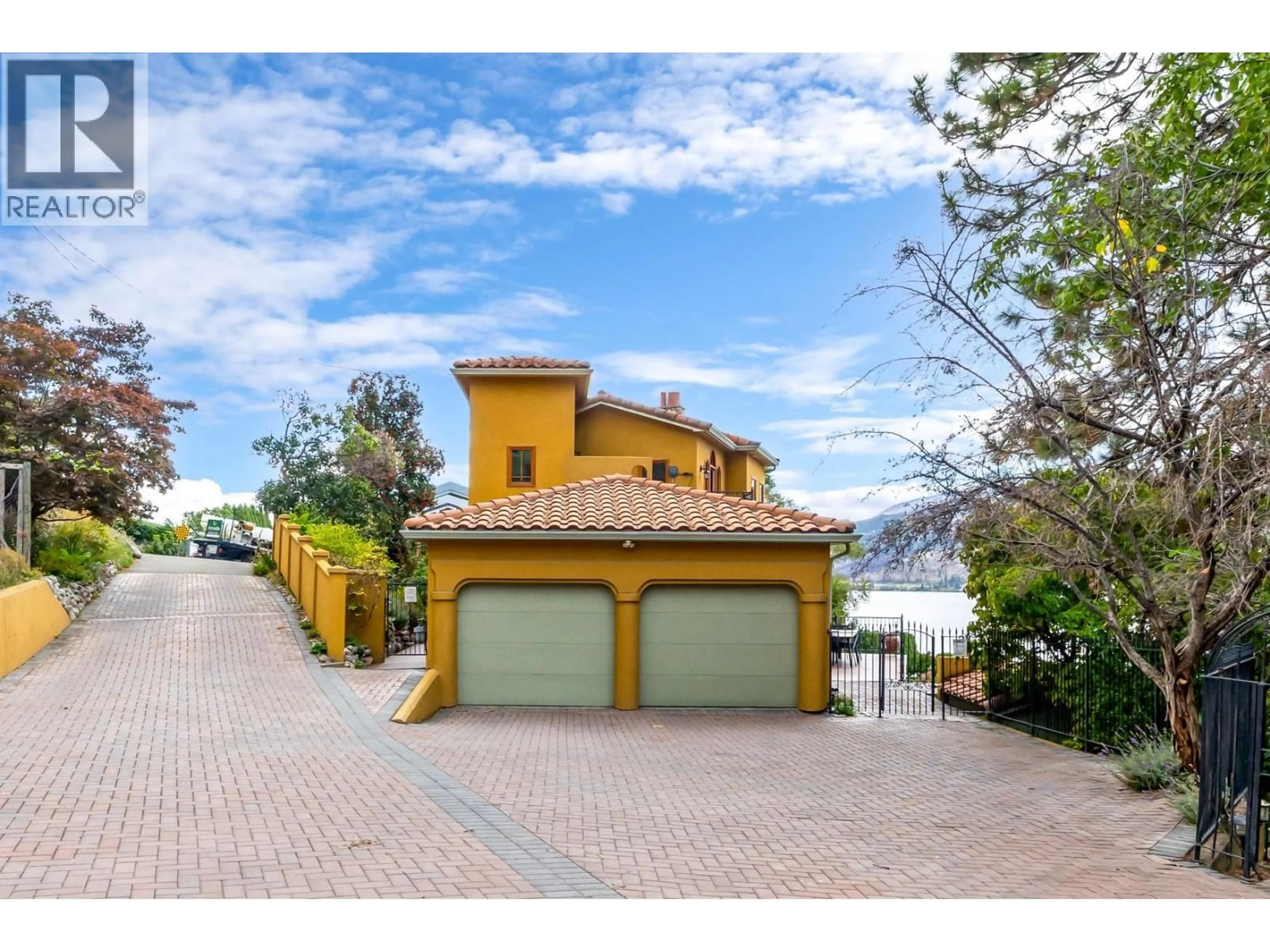 Unknown for 414 HERBERT HEIGHTS ROAD, Kelowna British Columbia V1Y1Y3