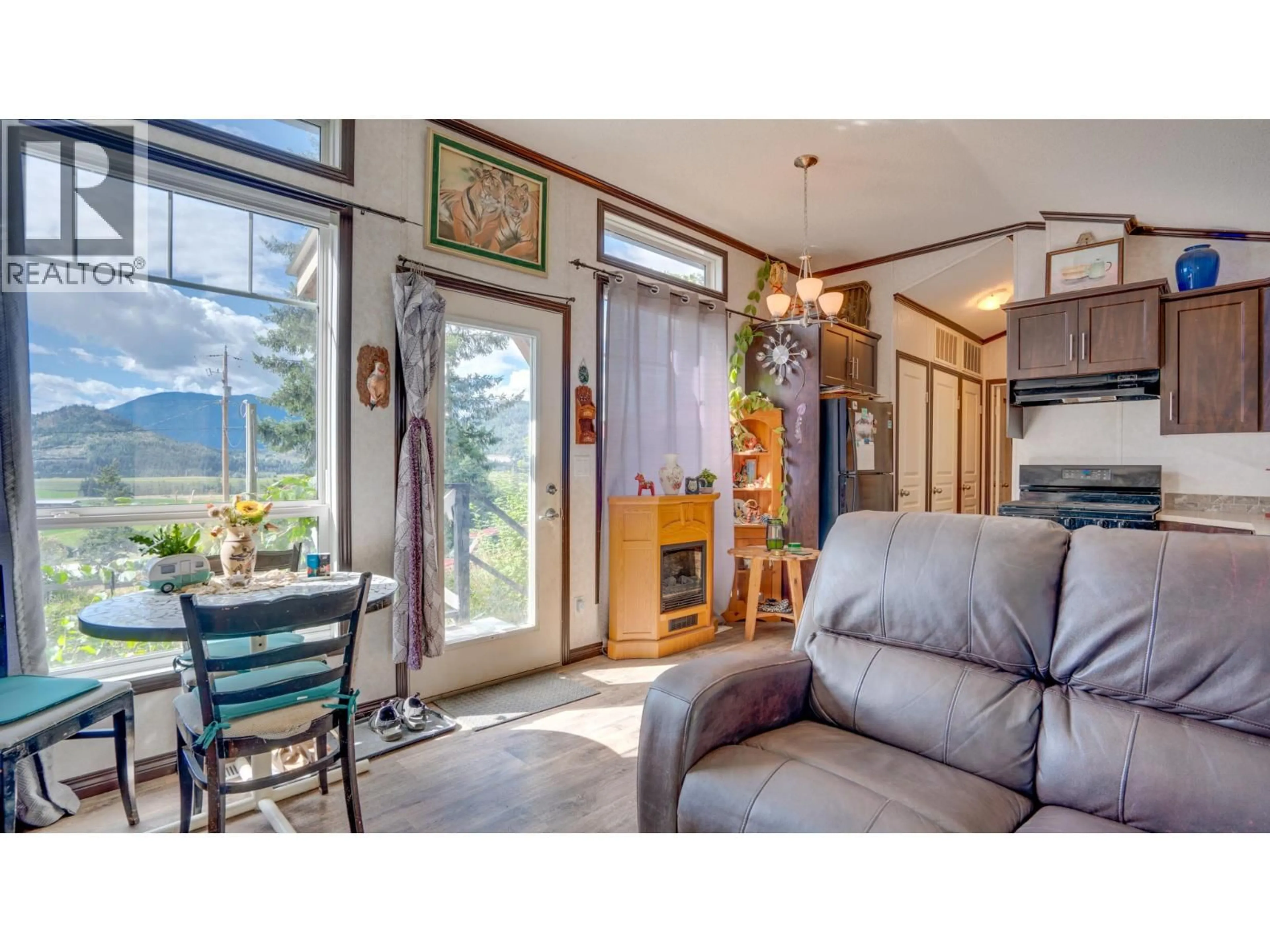 Living room with furniture, unknown for 4050 WHITE LAKE ROAD, Tappen British Columbia V0E2W0