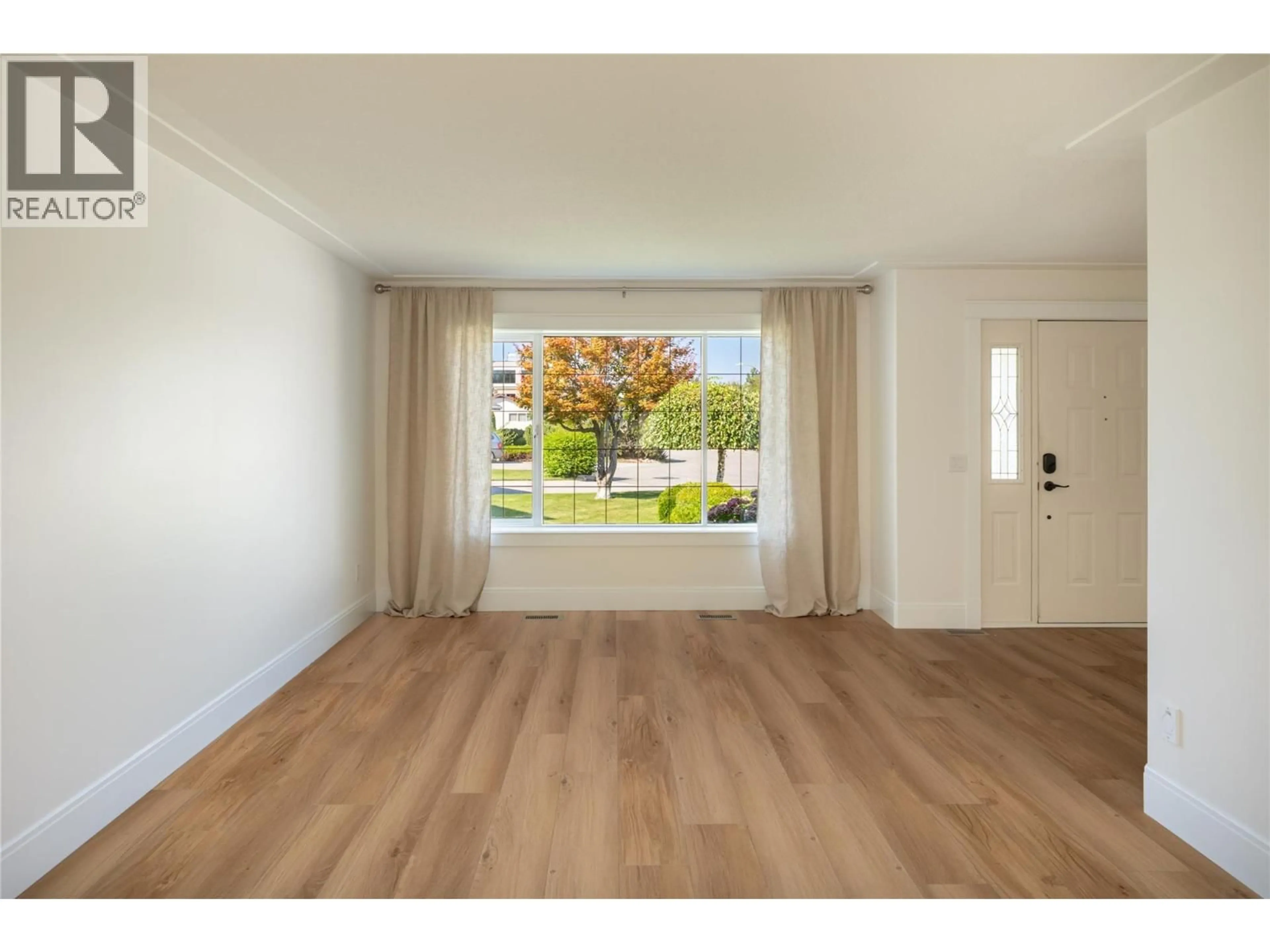 Unknown for 4018 LOGIE COURT, Kelowna British Columbia V1W3Y6