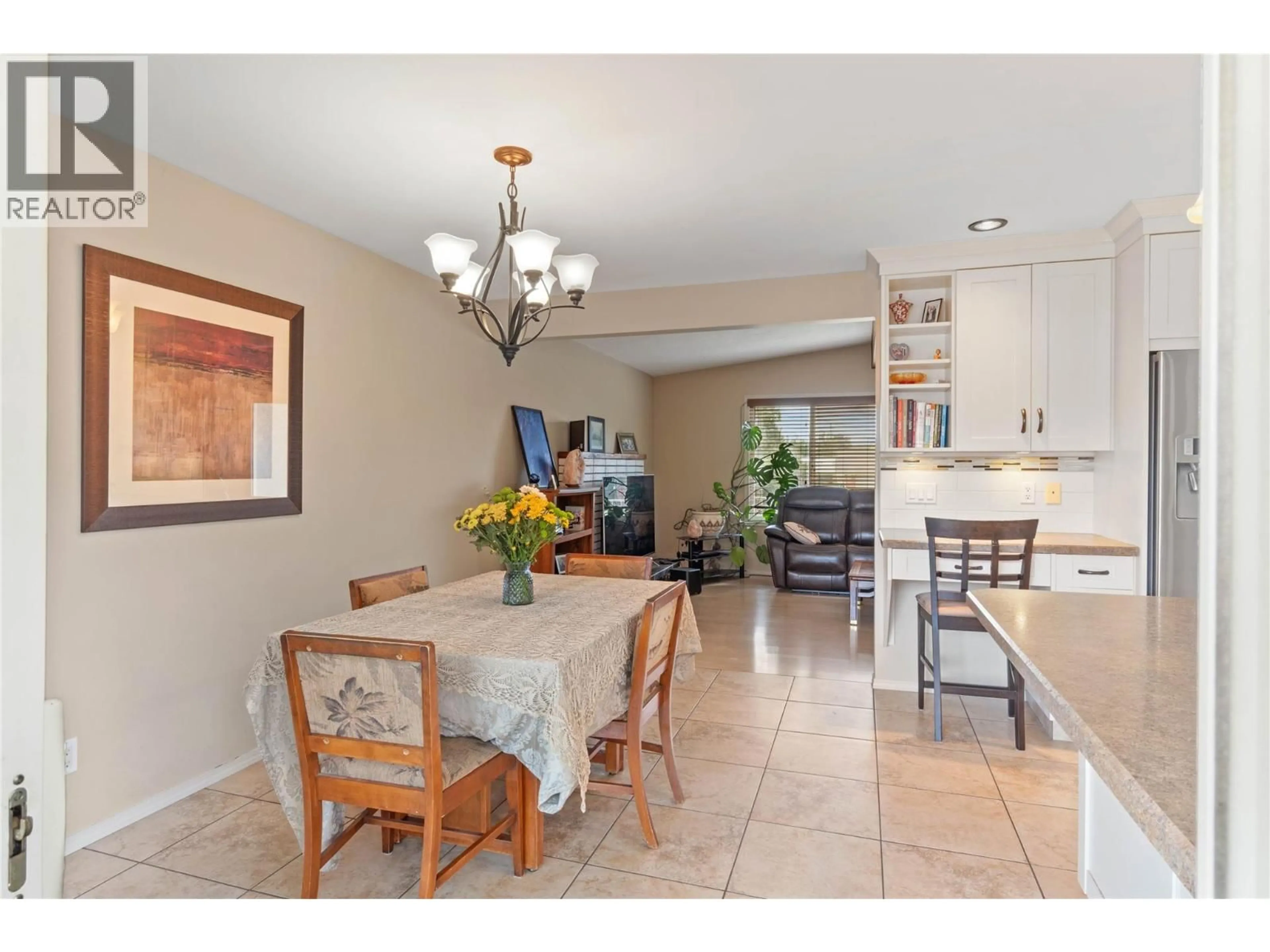 Open concept kitchen, ceramic/tile floor for 874 DEVER DRIVE, Kamloops British Columbia V2B6R1