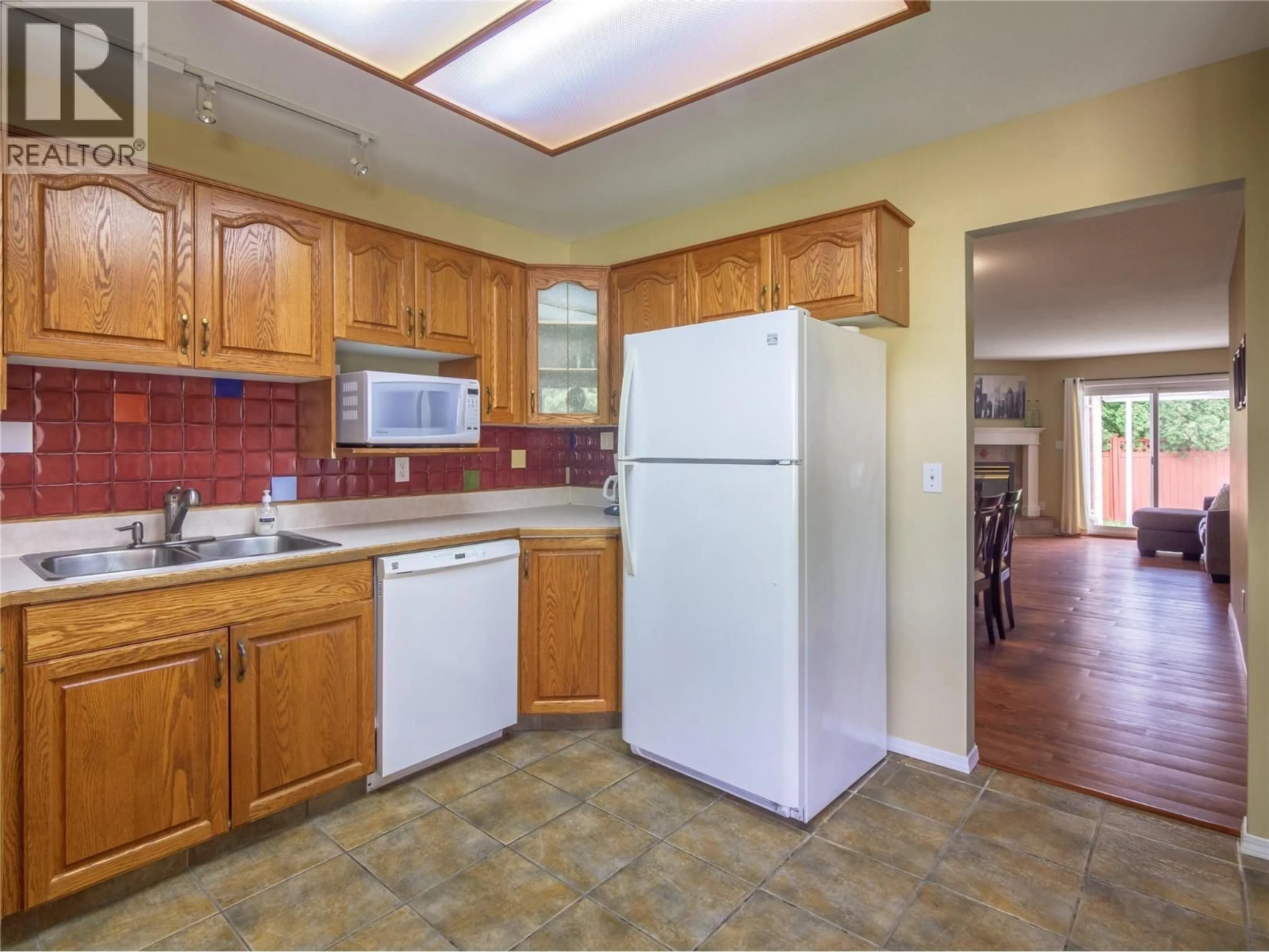 Standard kitchen, unknown for 2 - 115 REDWING PLACE, Oliver British Columbia V0H1T4