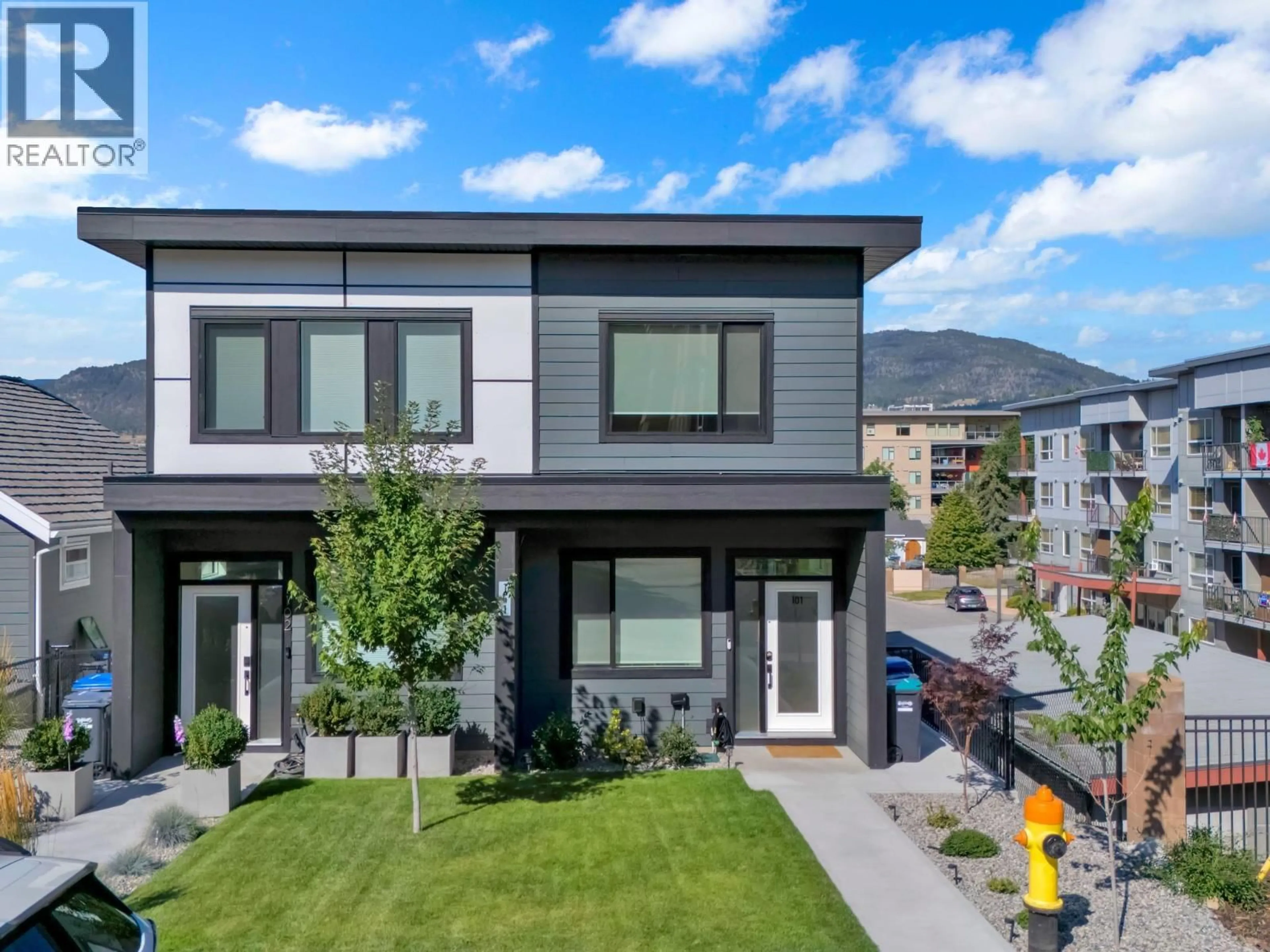 Home with vinyl exterior material, mountain view for 101 - 151 ABBOTT STREET, Penticton British Columbia V2A4J3