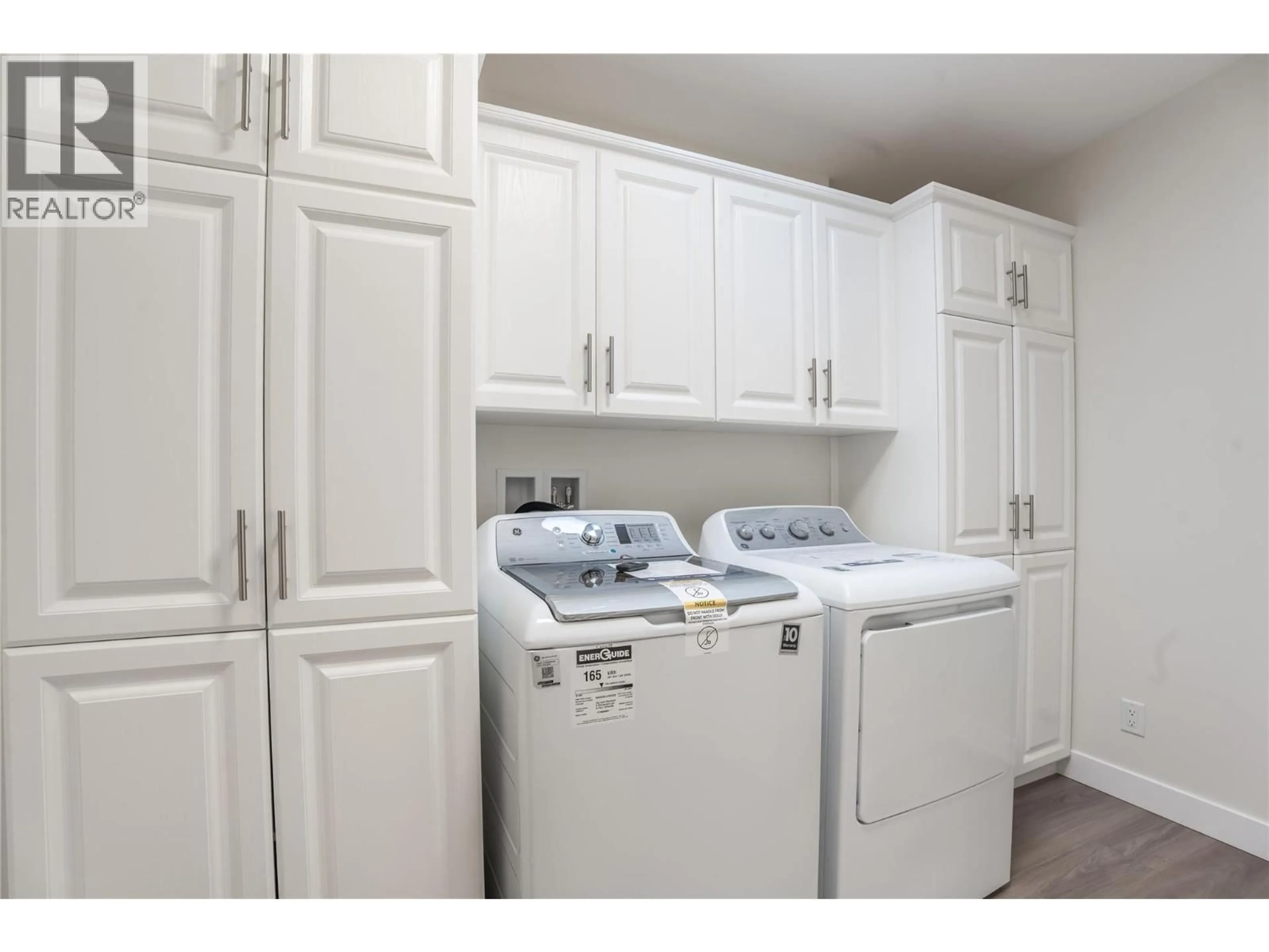 Laundry room for 70 - 8300 GALLAGHER LAKE FRONTAGE ROAD, Oliver British Columbia V0H1T0