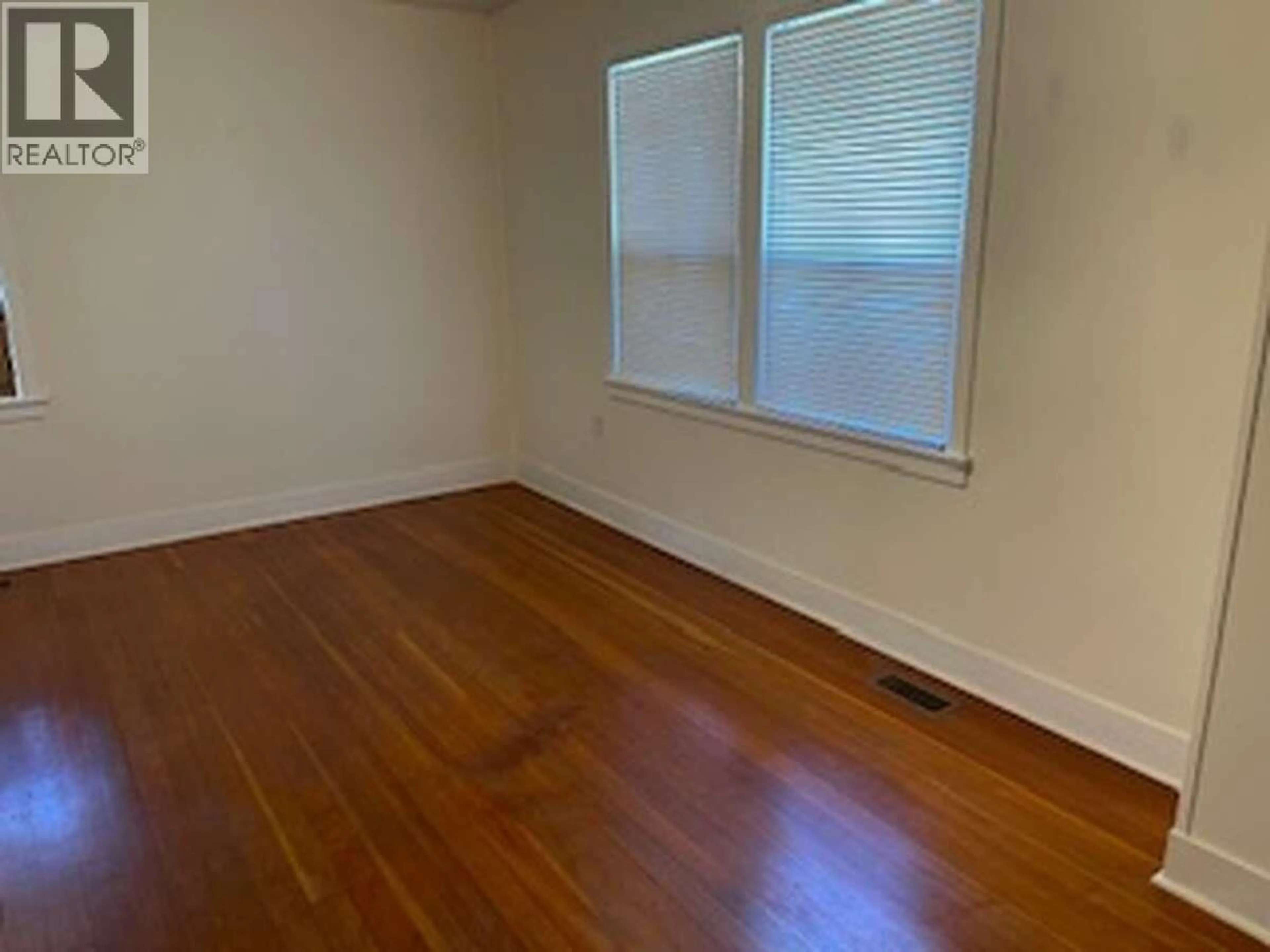 A pic of a room for 605 WARDLAW AVENUE, Kelowna British Columbia V1Y5B6