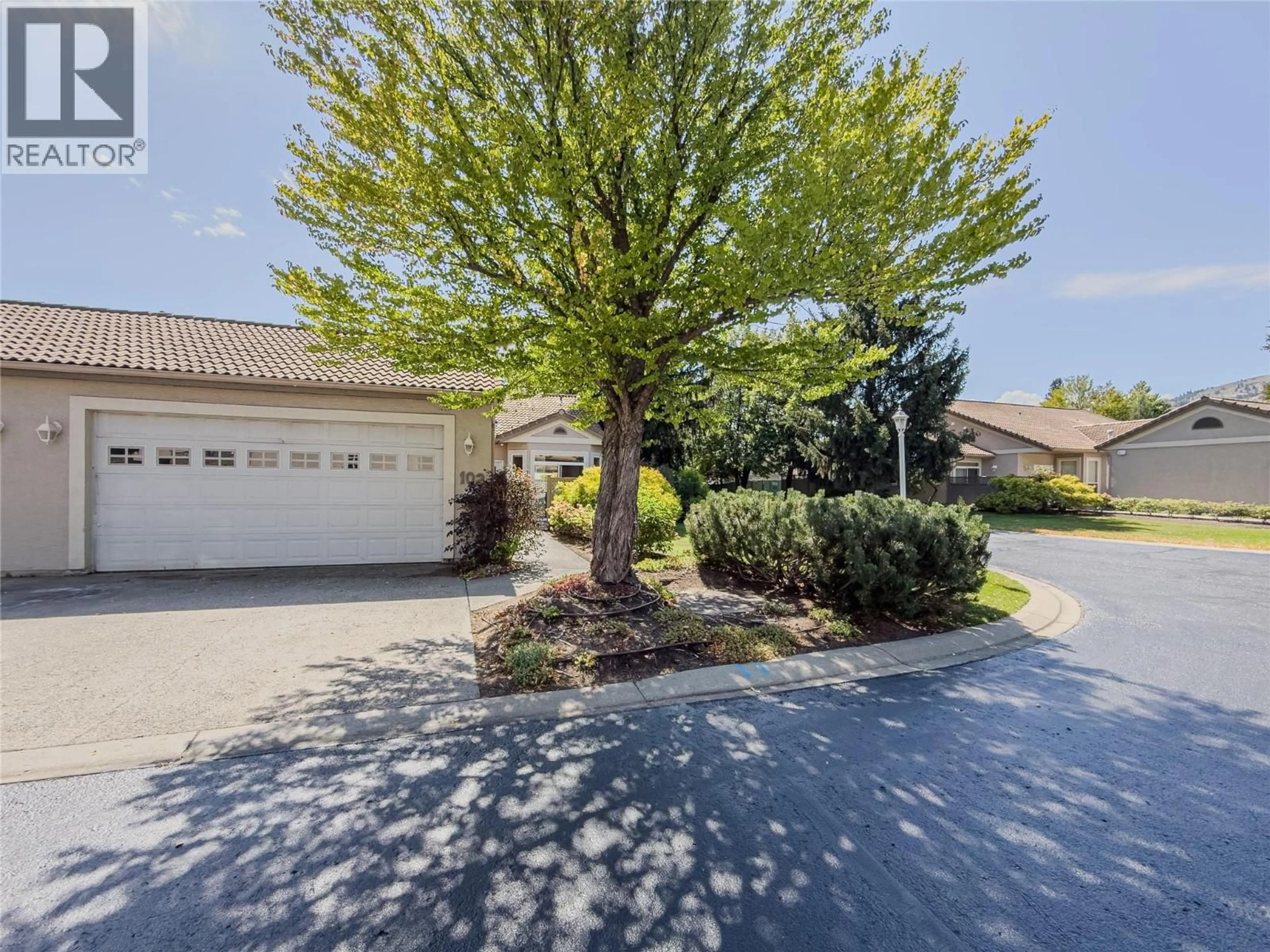 A pic from outside/outdoor area/front of a property/back of a property/a pic from drone, street for 102 - 650 HARRINGTON ROAD, Kamloops British Columbia V2B6T7
