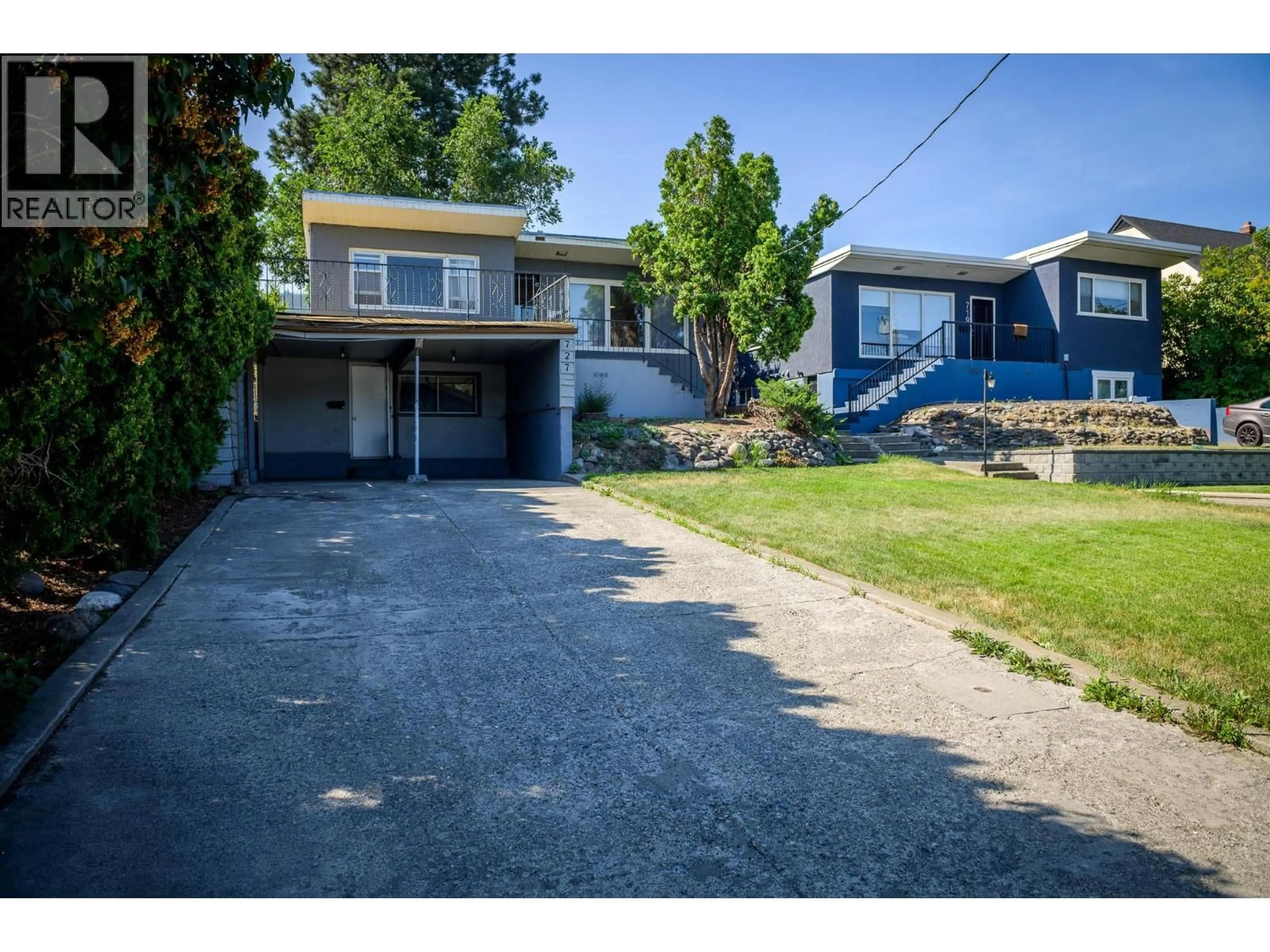 A pic from outside/outdoor area/front of a property/back of a property/a pic from drone, street for 727 DOUGLAS STREET, Kamloops British Columbia V2C3C7
