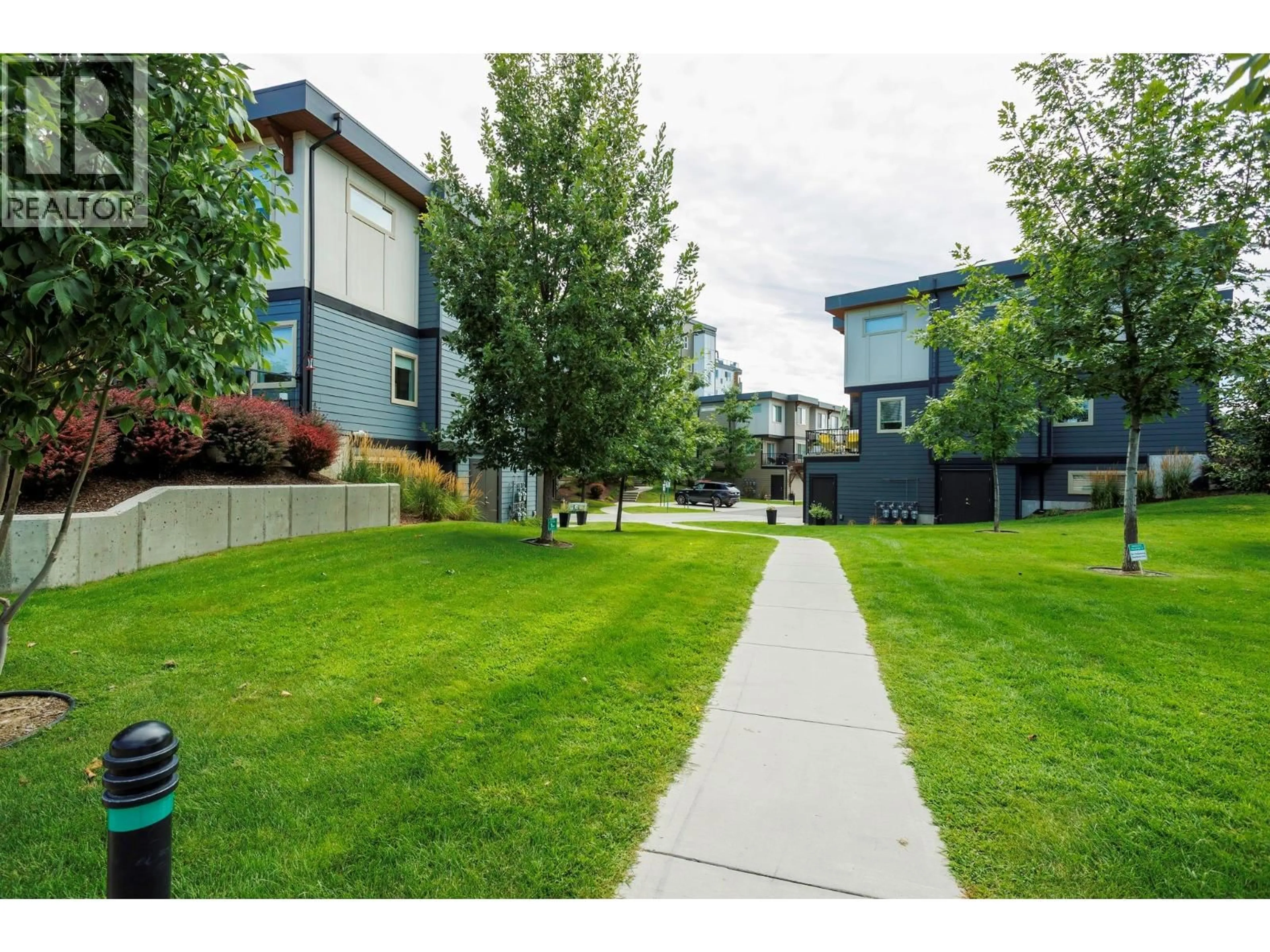 A pic from outside/outdoor area/front of a property/back of a property/a pic from drone, unknown for 27 - 3626 MISSION SPRINGS DRIVE, Kelowna British Columbia V1W5L1