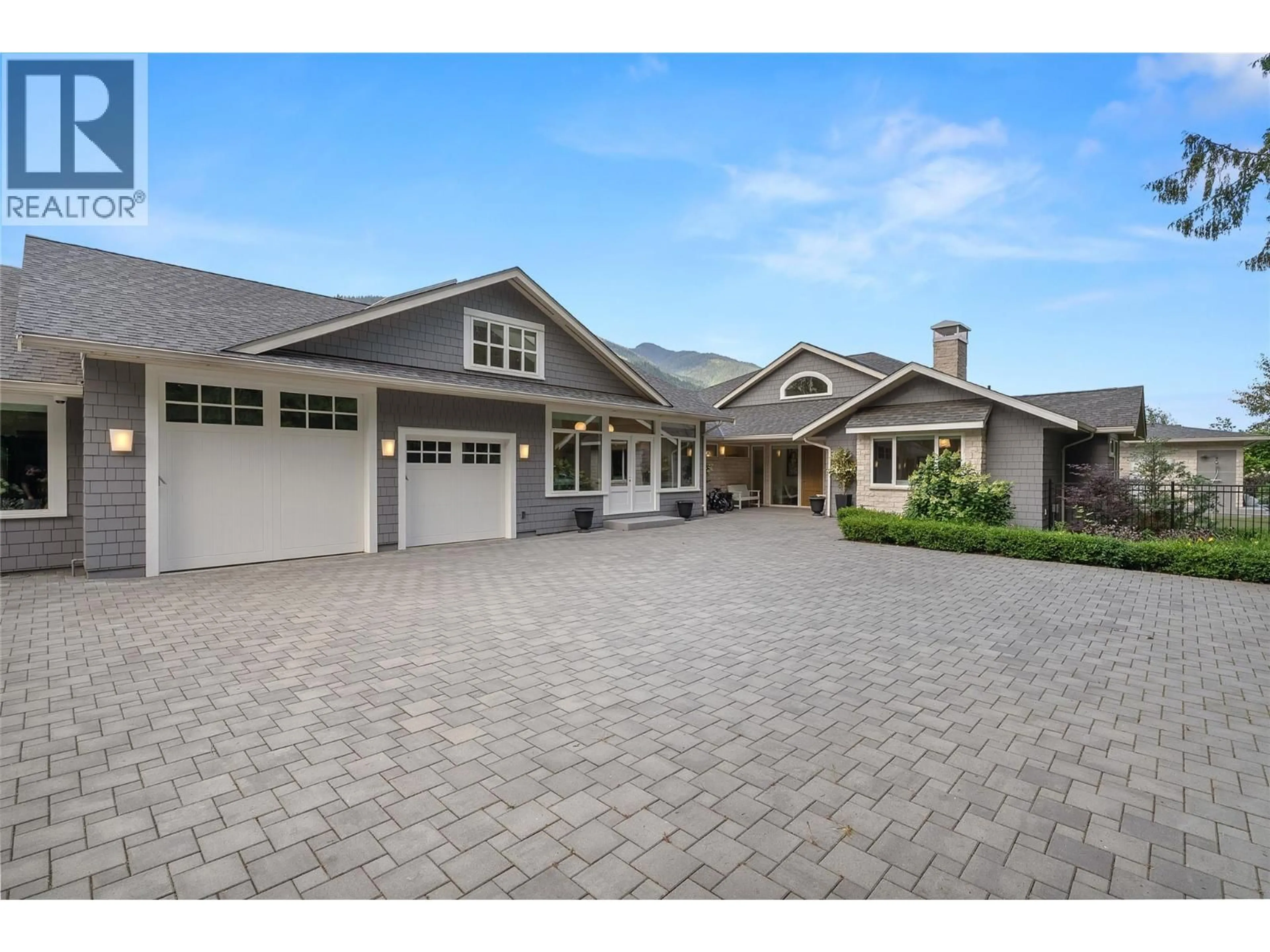 Unknown for 2506 WELCH PLACE, Magna Bay British Columbia V0E1M7