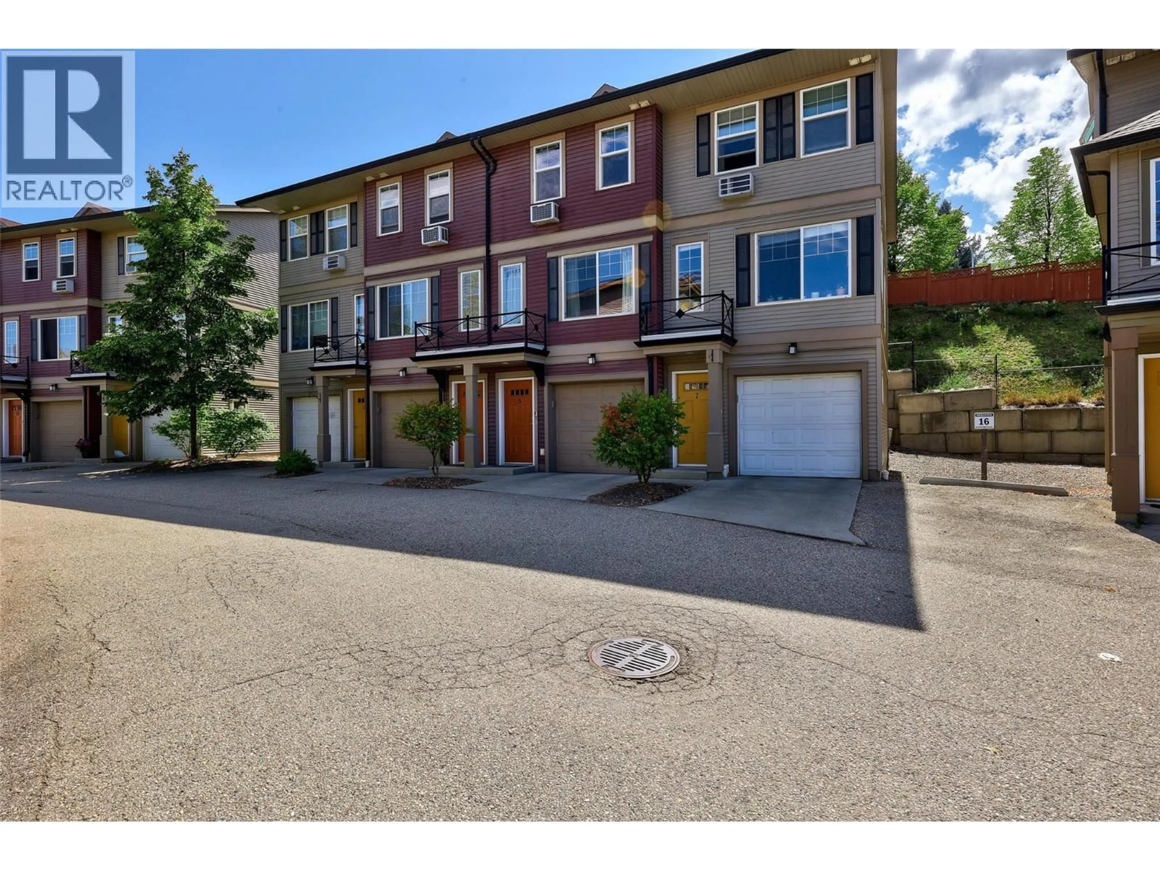 Unknown for 8 - 1970 BRAEVIEW PLACE, Kamloops British Columbia V1S0A2