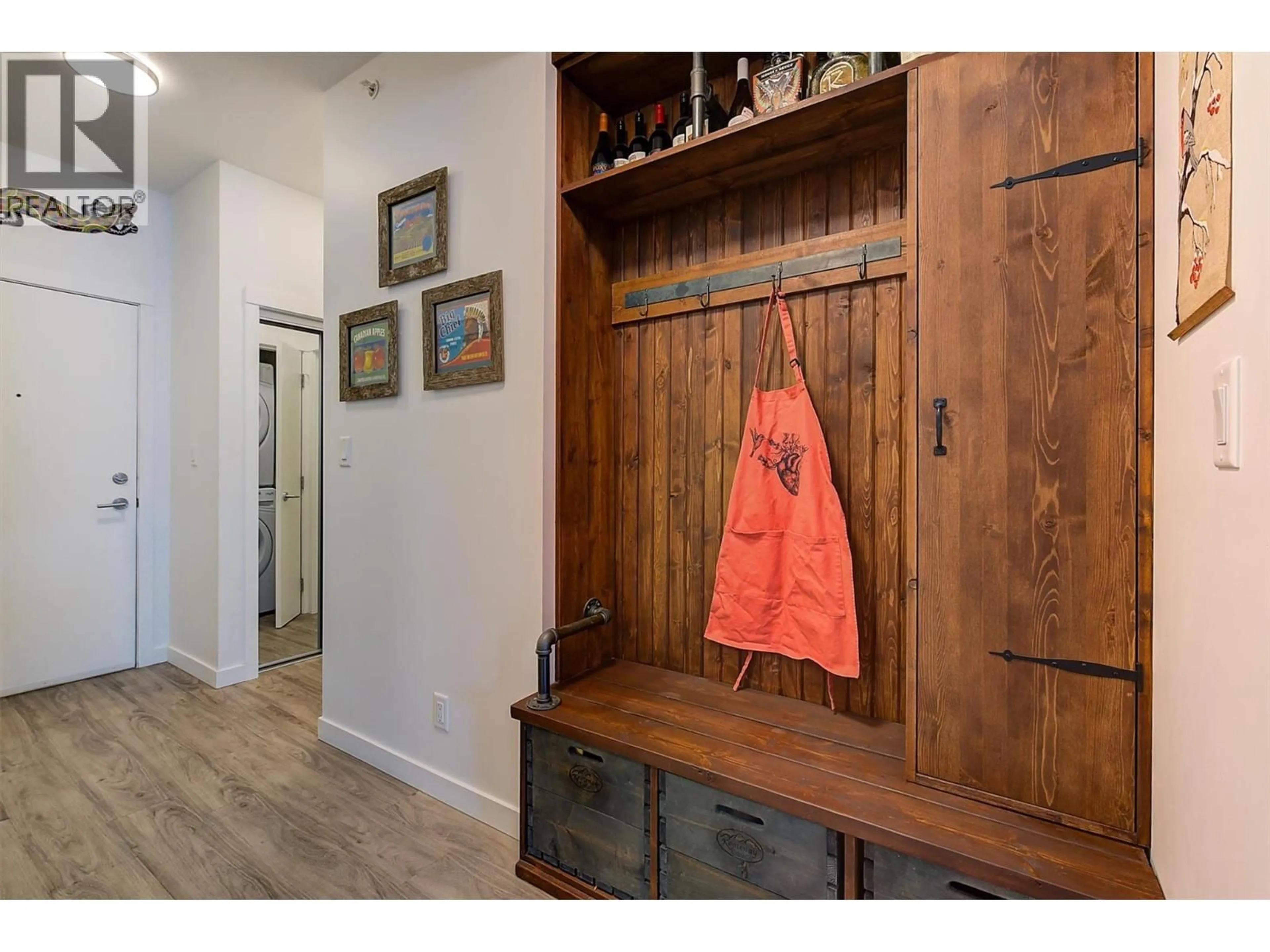 Indoor entryway for PH12 - 1775 CHAPMAN PLACE, Kelowna British Columbia V1Y0G3