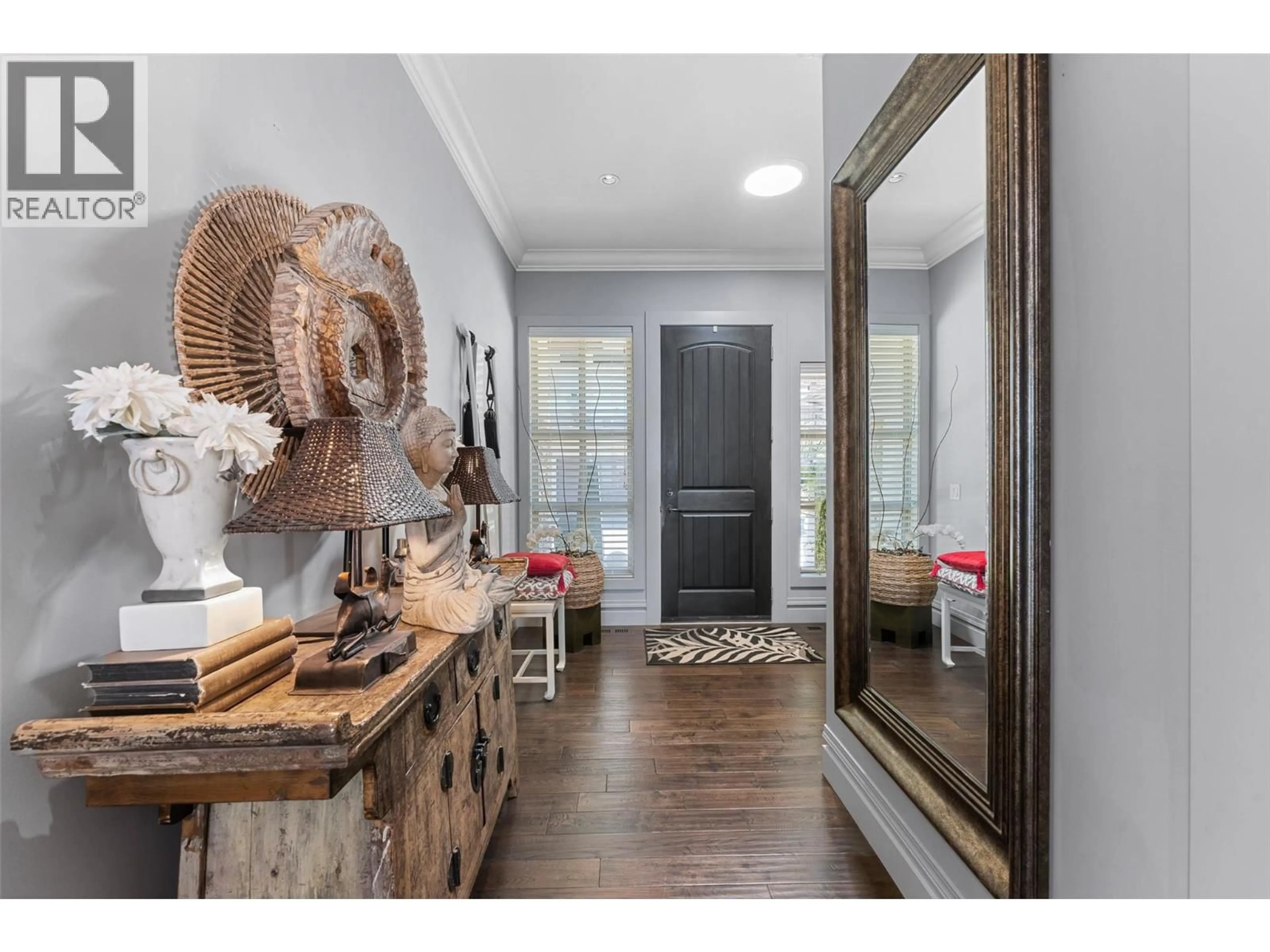 Indoor entryway for 4 - 2493 CASA PALMERO DRIVE, West Kelowna British Columbia V1Z4C6