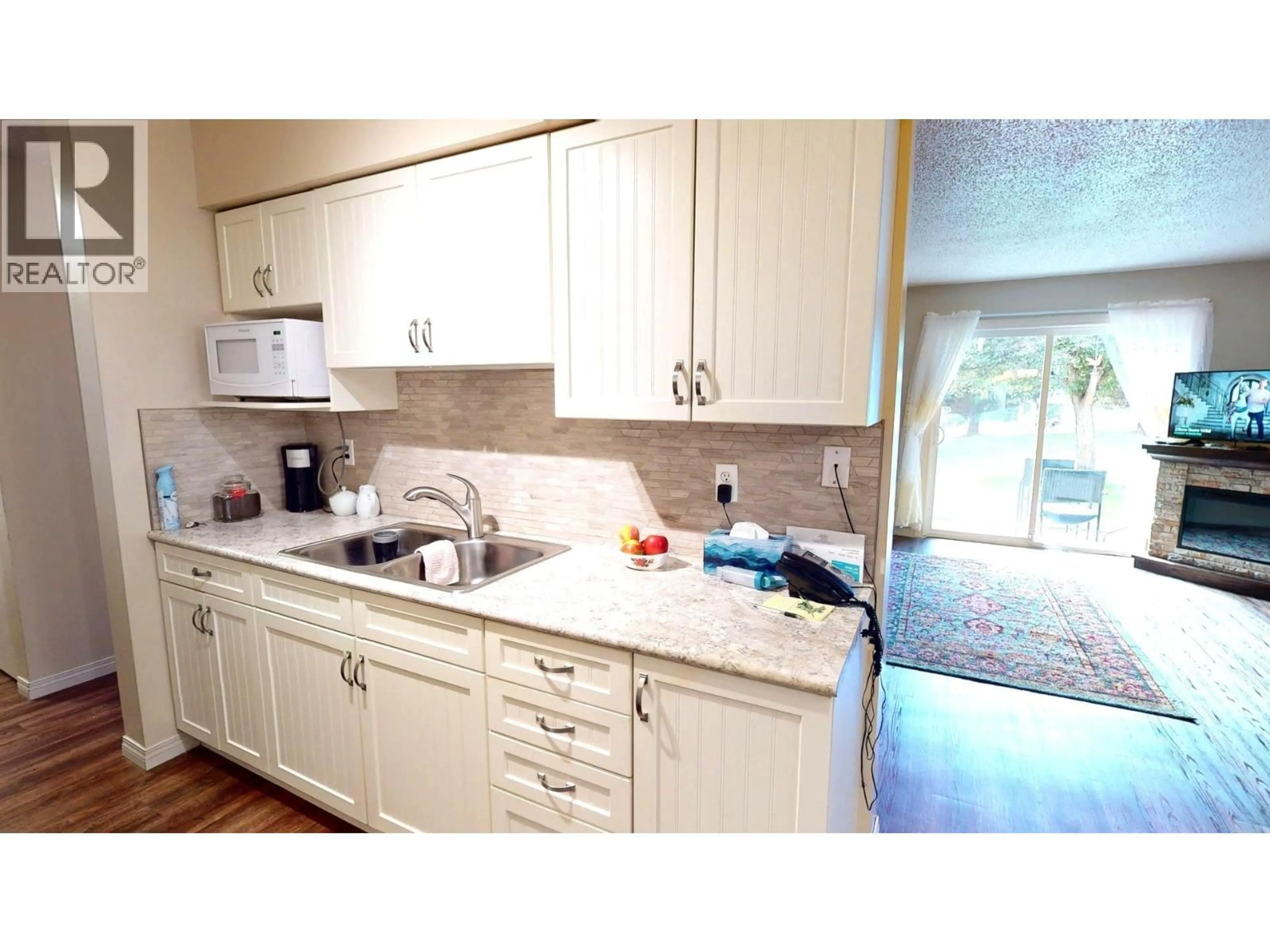 Standard kitchen, unknown for 101 - 501 ELK STREET, Elkford British Columbia V0B1H0