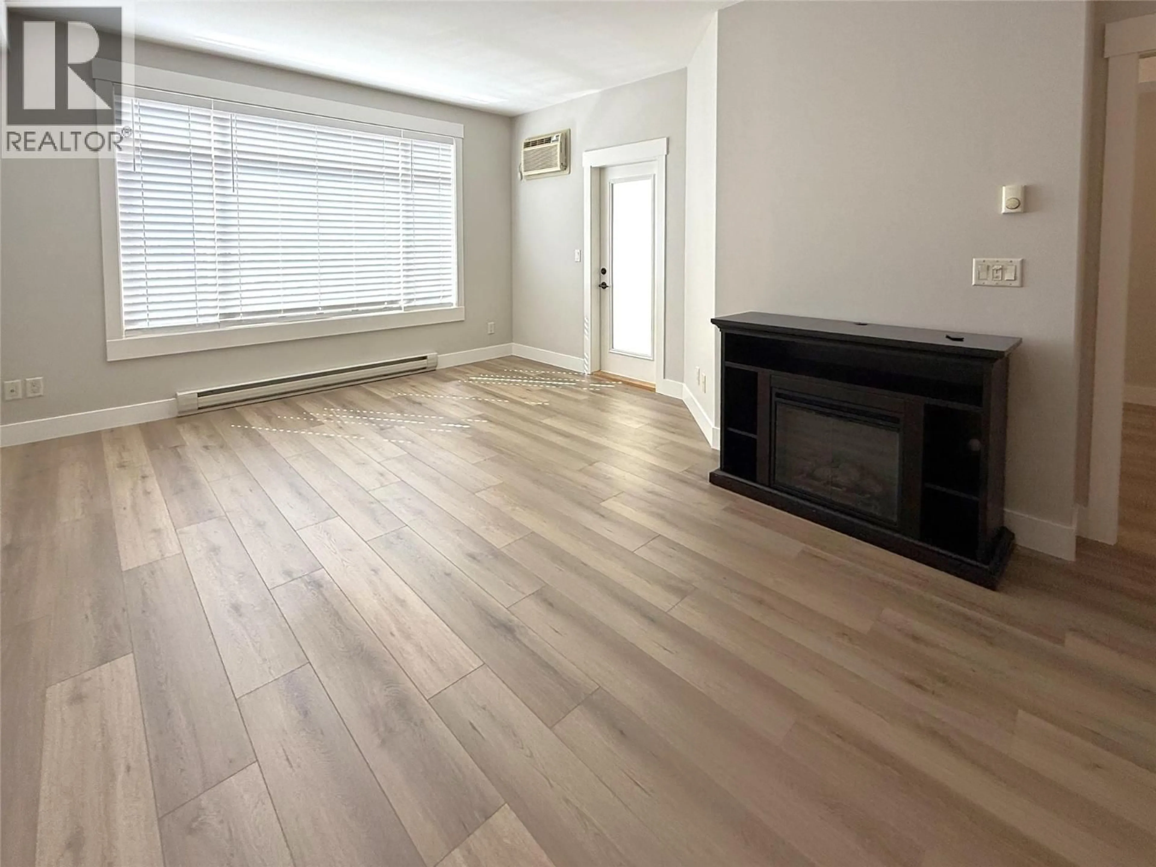A pic of a room for 203 - 795 MCGILL ROAD, Kamloops British Columbia V2C0B9
