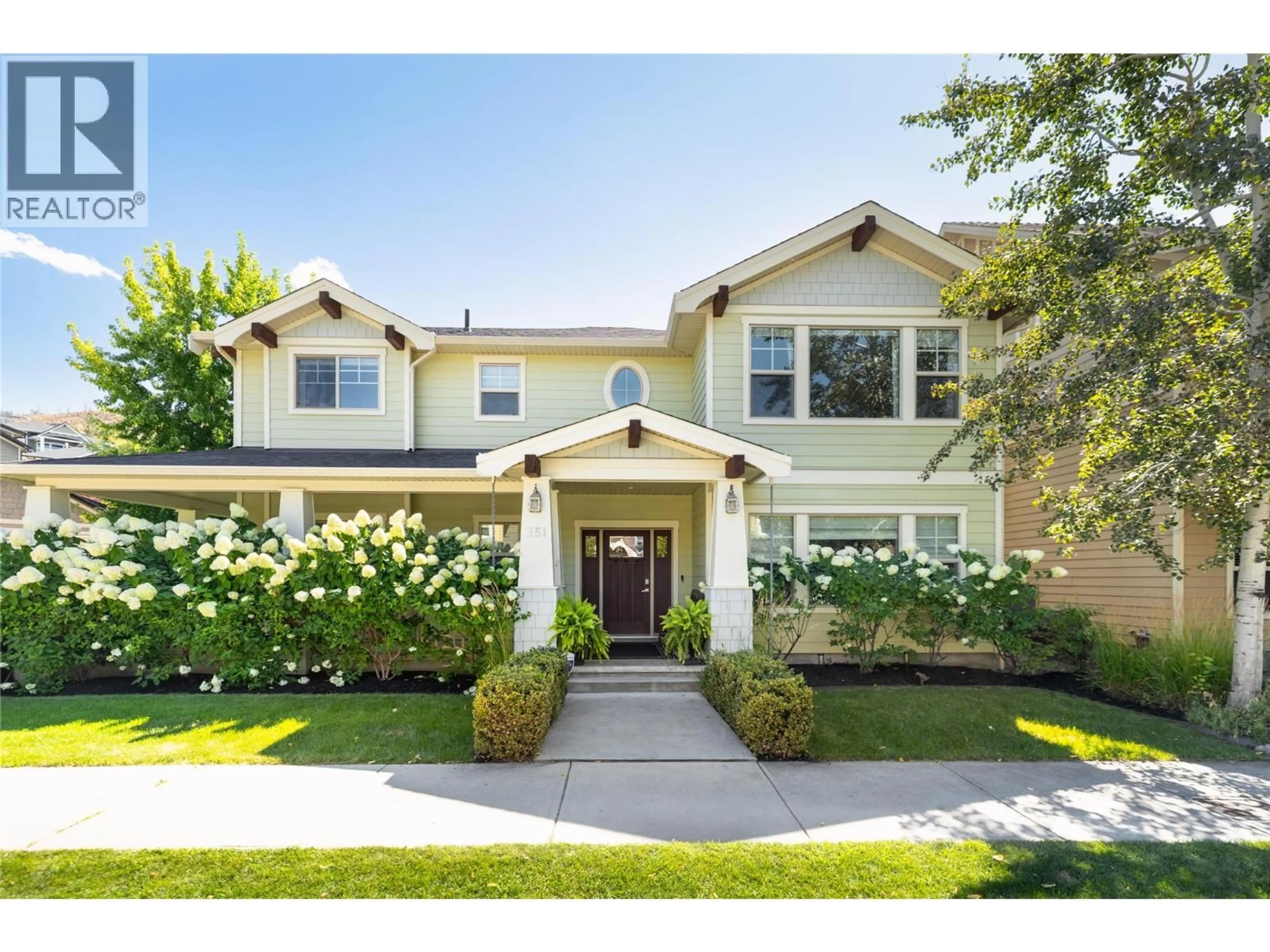 Home with vinyl exterior material, street for 351 HILLSIDE AVENUE, Kelowna British Columbia V1W5H1