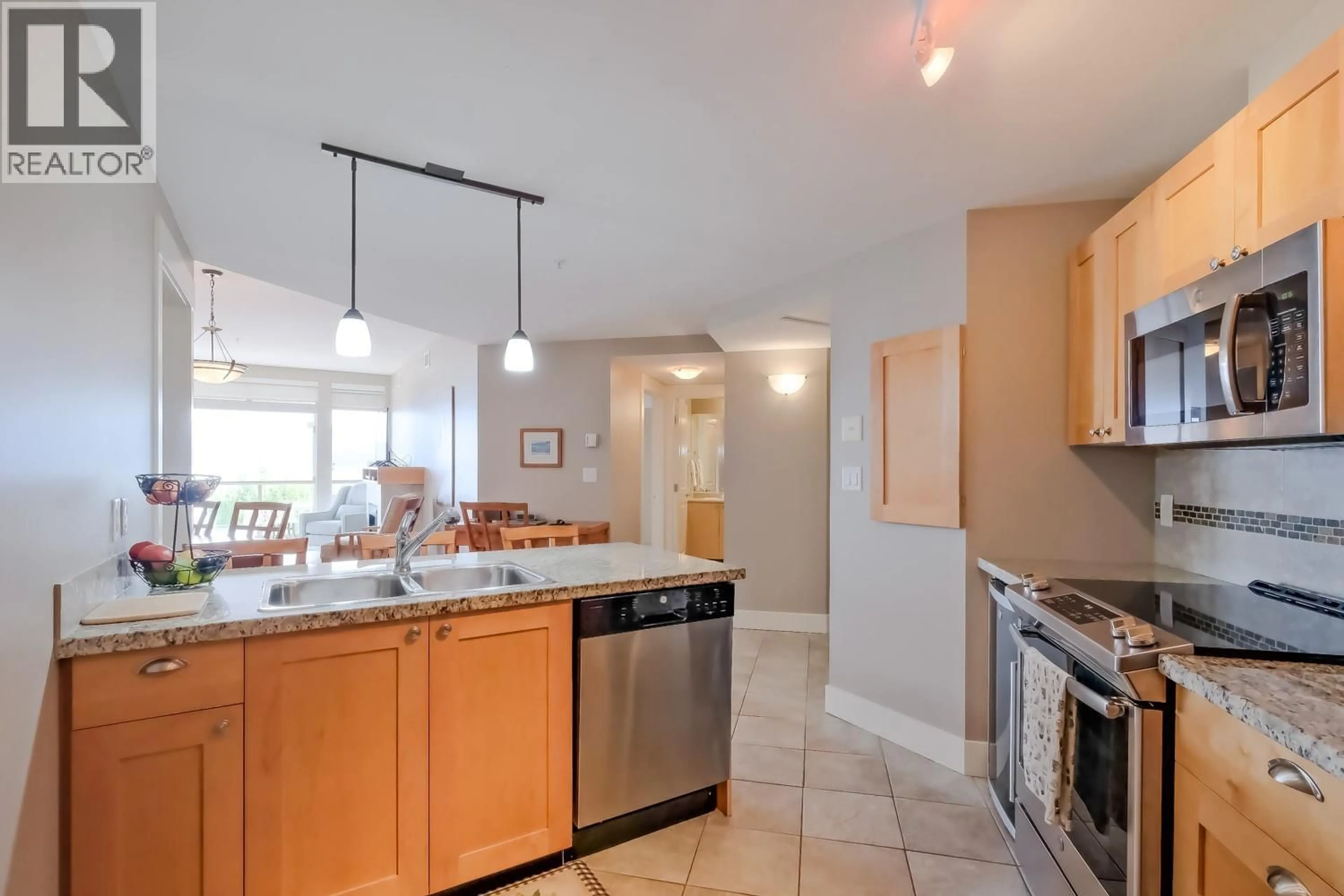 Standard kitchen, ceramic/tile floor for 322 - 4205 GELLATLY ROAD, West Kelowna British Columbia V4T2K2
