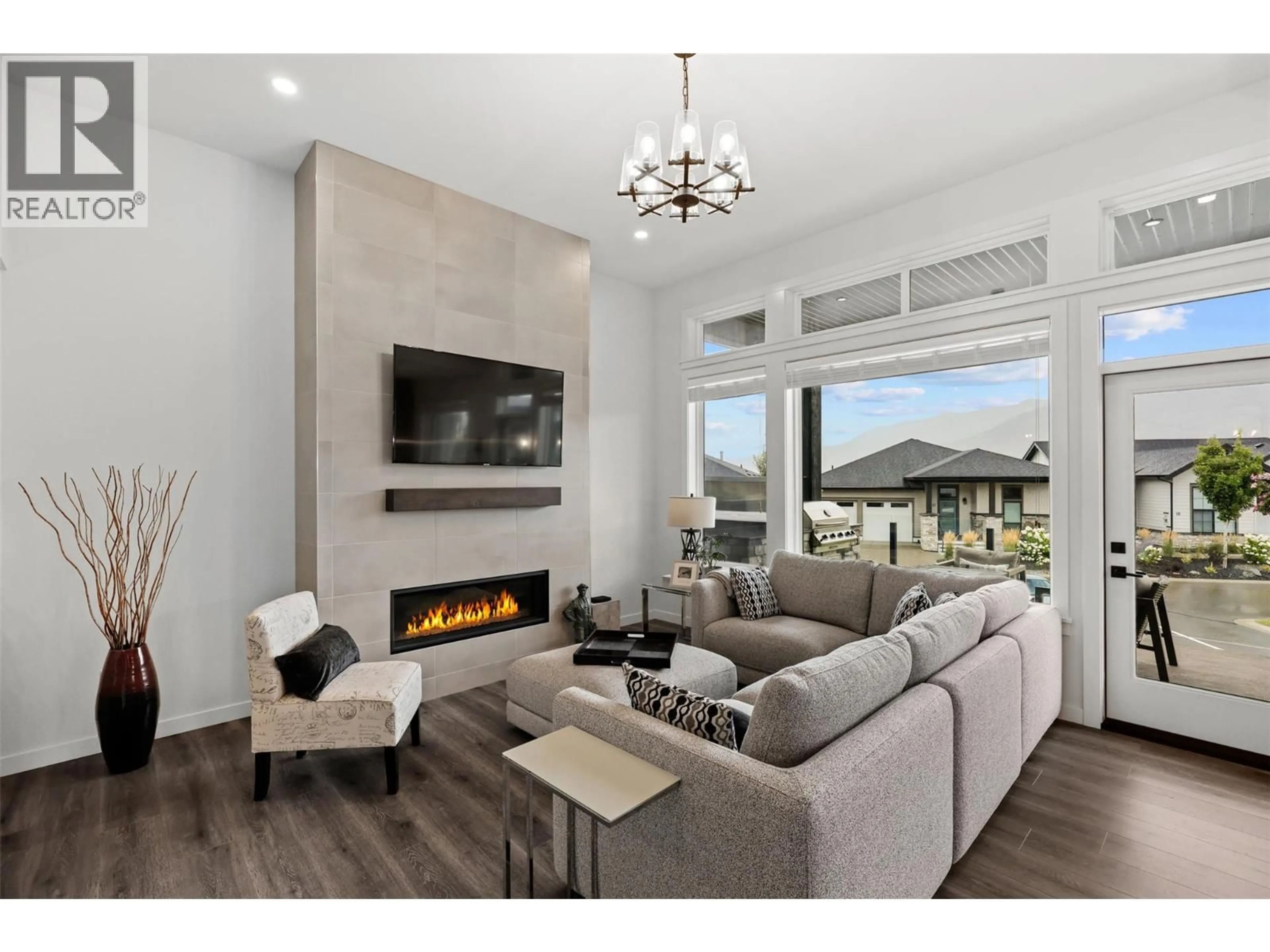 Living room with furniture, unknown for 20 - 260 RUE CHEVAL NOIR OTHER, Kamloops British Columbia V1S0G1