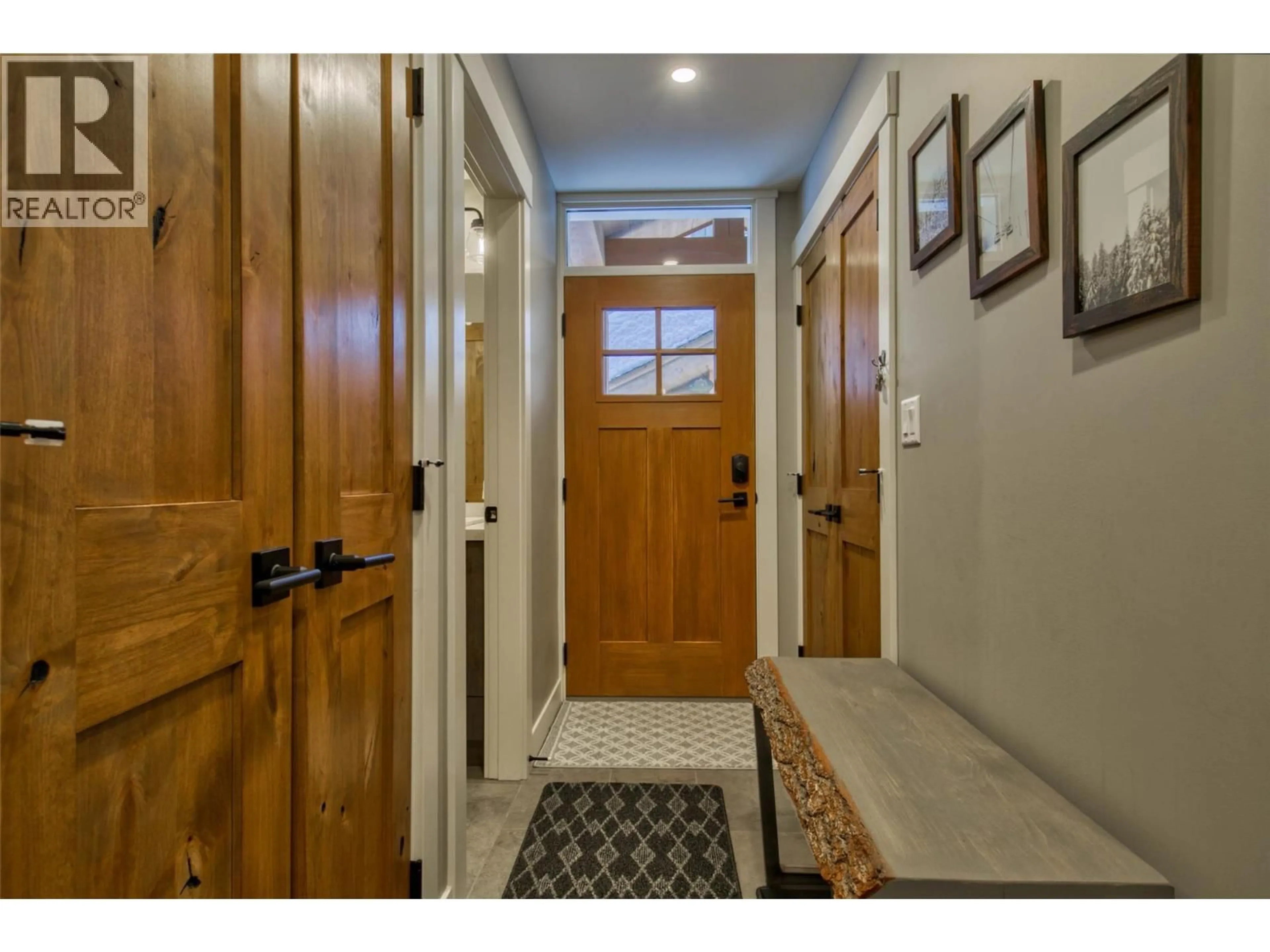 Indoor entryway for 26 - 5025 VALLEY DRIVE, Sun Peaks British Columbia V0E5N0