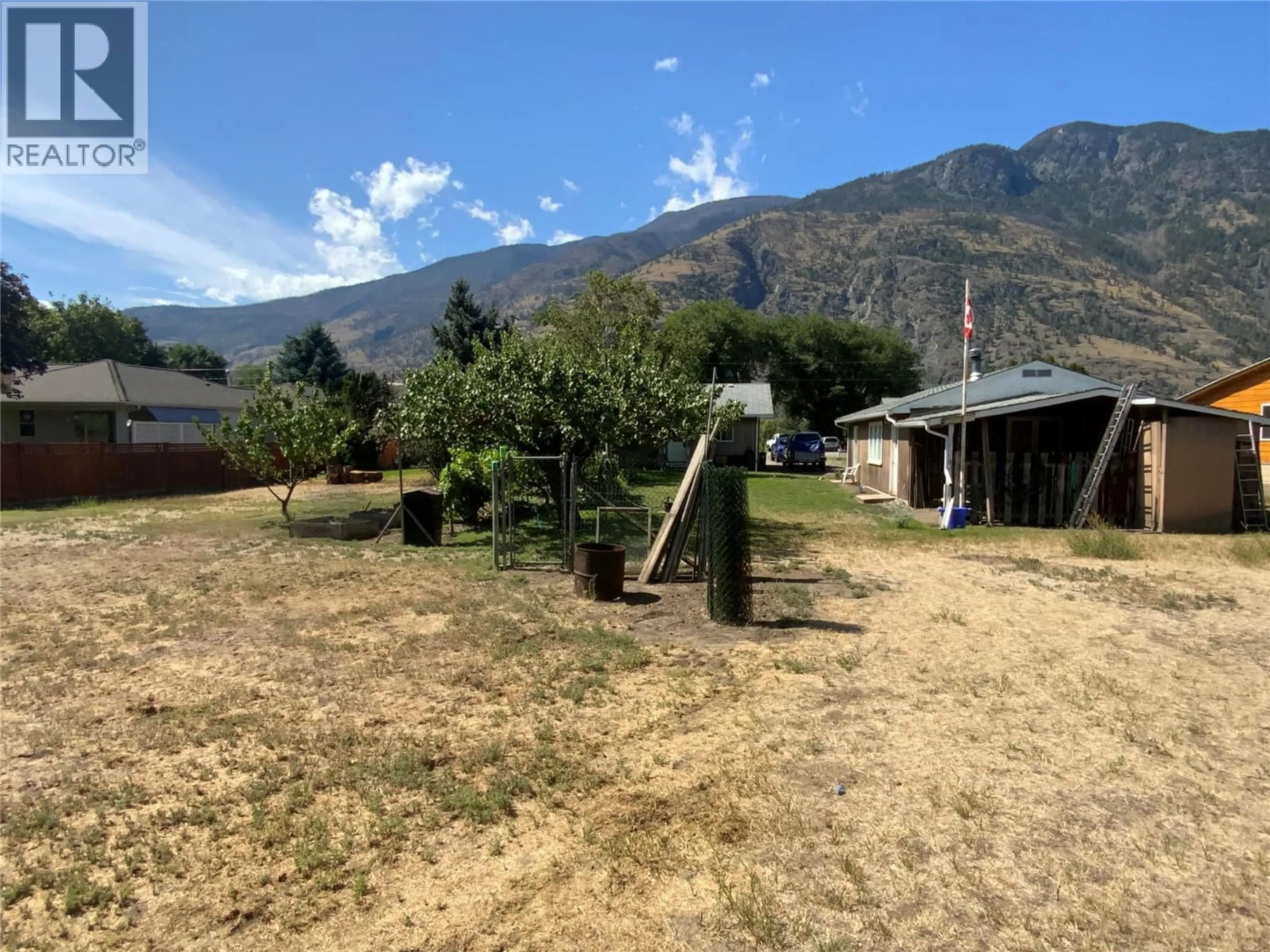A pic from outside/outdoor area/front of a property/back of a property/a pic from drone, mountain view for 2116 MAIN STREET, Cawston British Columbia V0H1C1