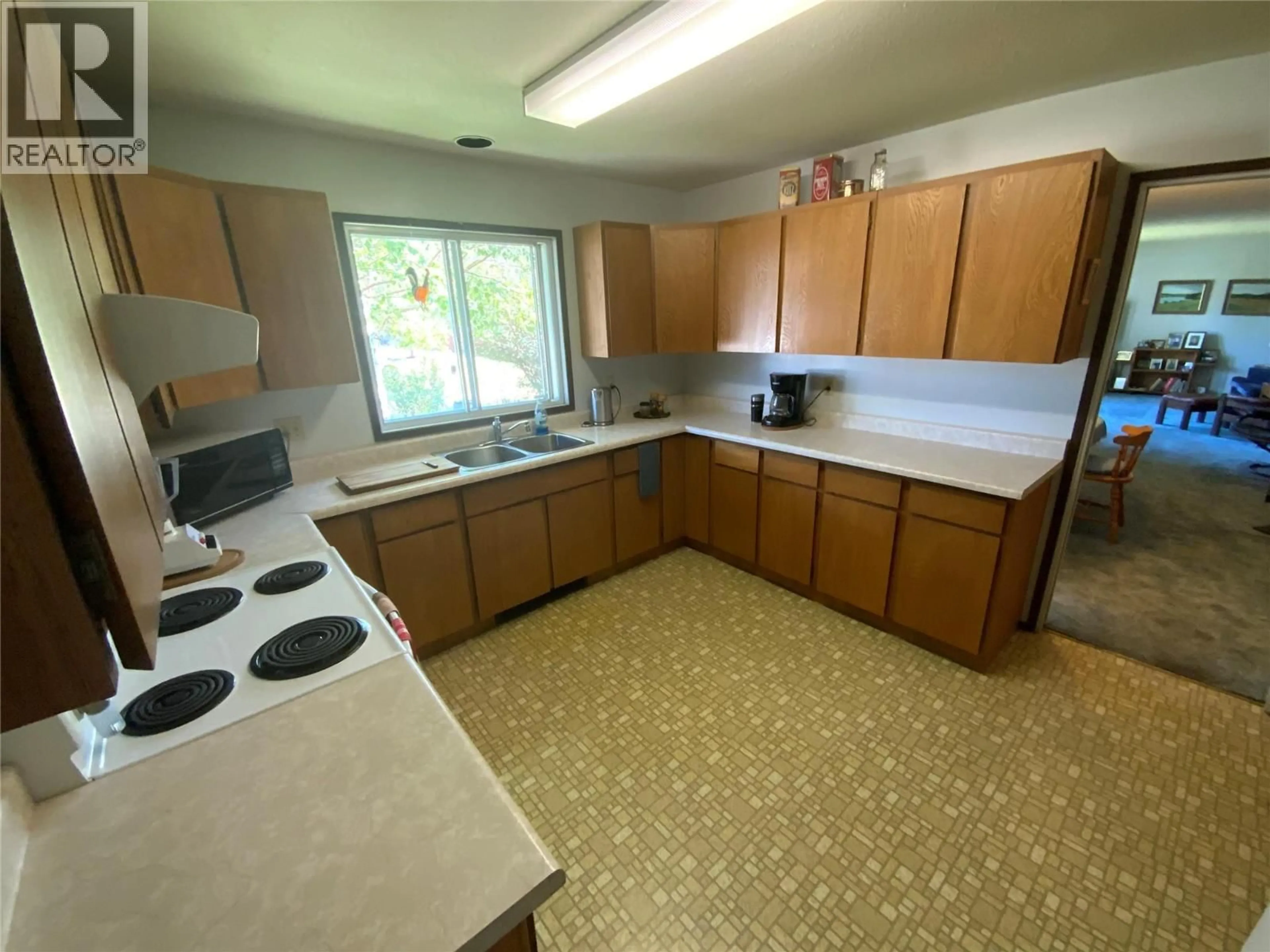 Standard kitchen, unknown for 2116 MAIN STREET, Cawston British Columbia V0H1C1
