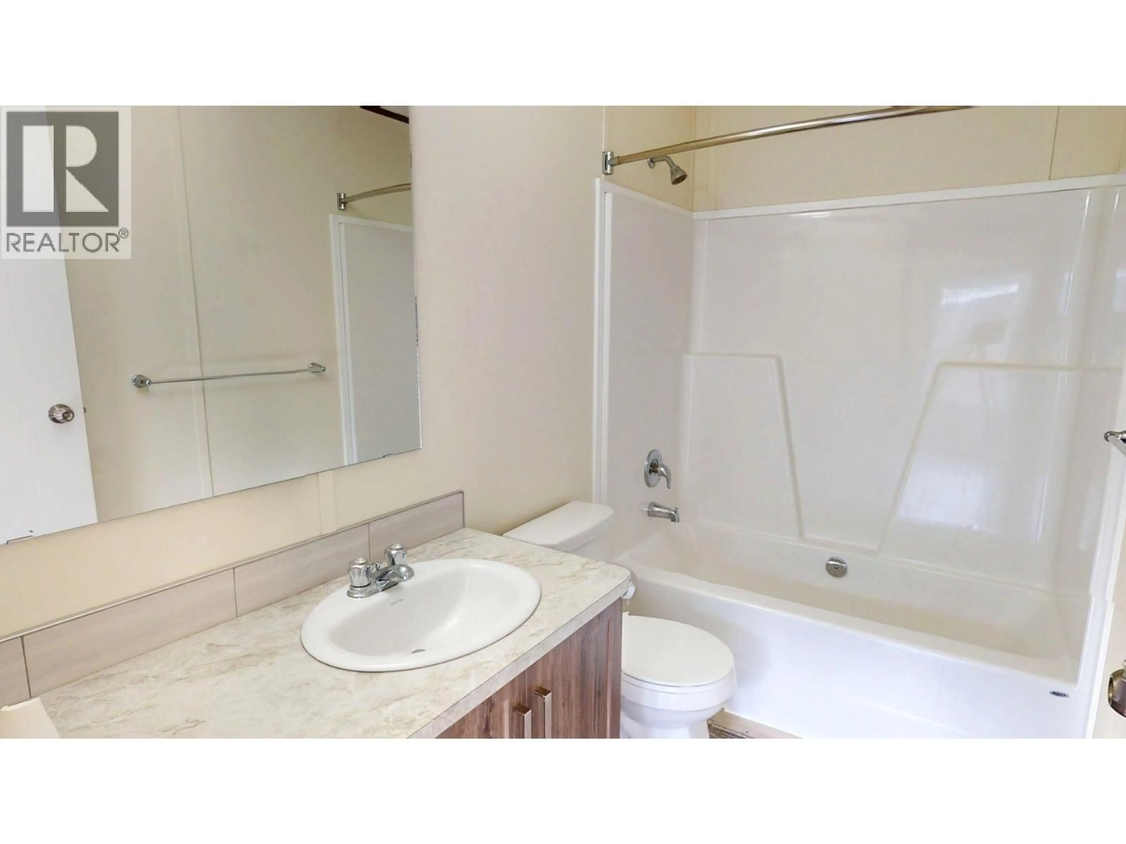 Standard bathroom, unknown for 9 WILDERNESS HEIGHTS DRIVE, Elkford British Columbia V0B1H0