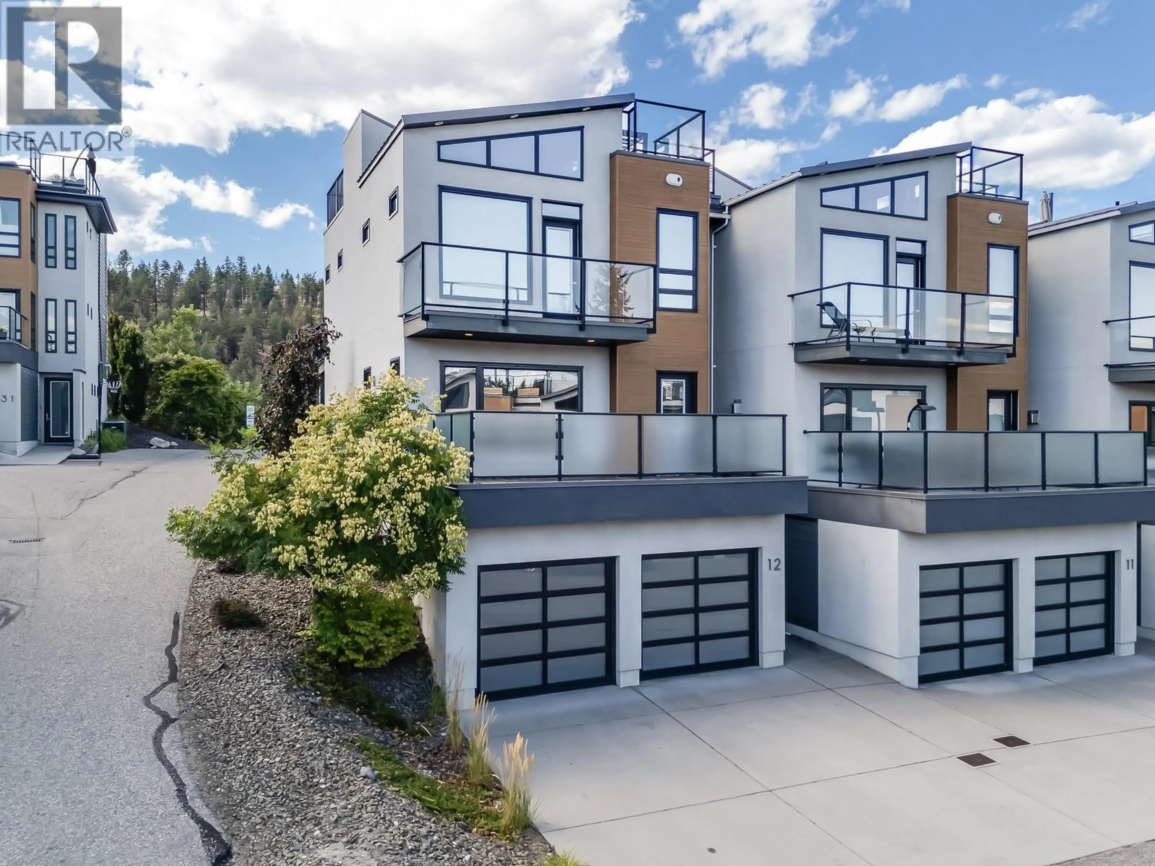 Home with vinyl exterior material, street for 12 - 1818 PEAK POINT COURT, West Kelowna British Columbia V1Z4B4