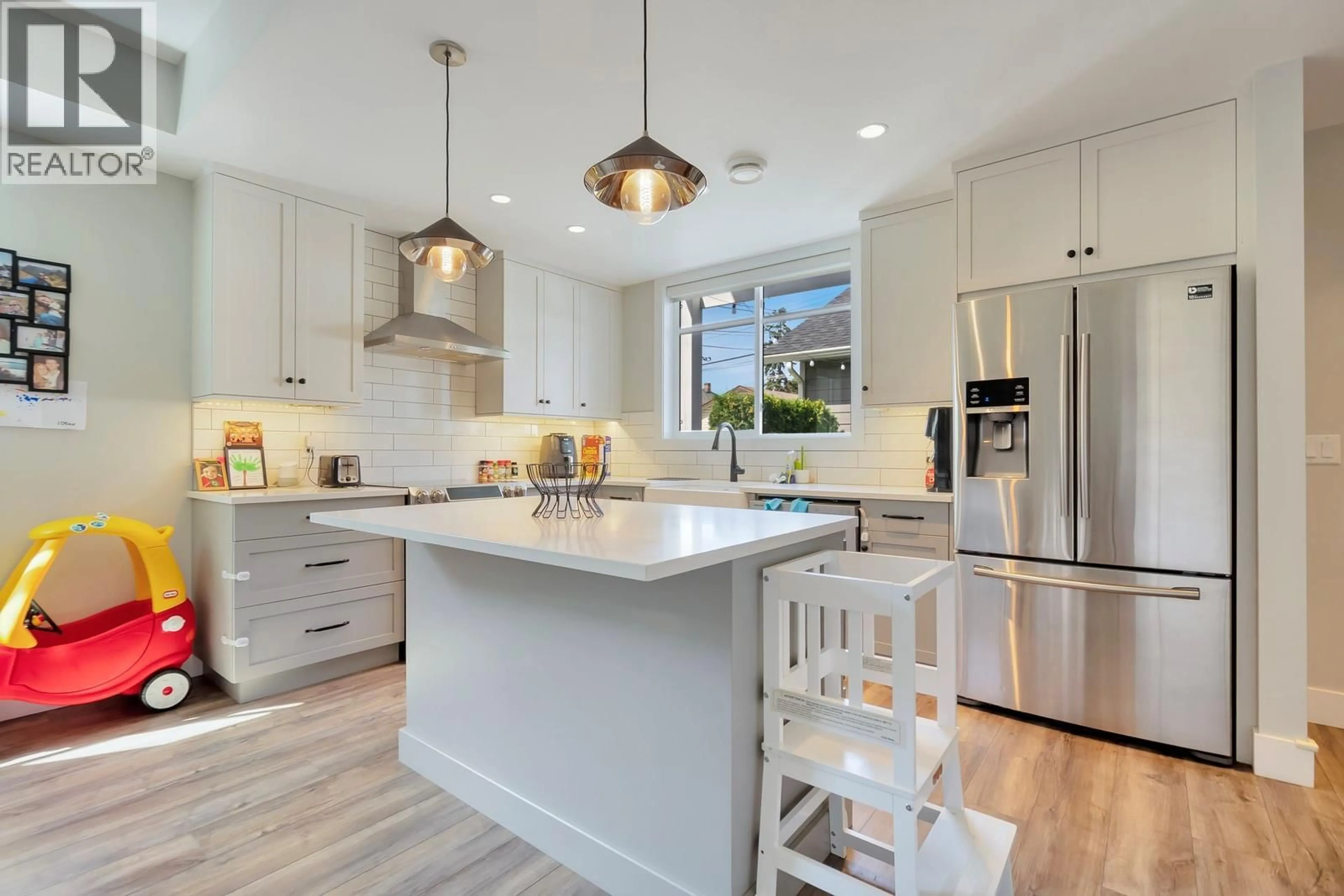 Open concept kitchen, unknown for 782 GLENWOOD AVENUE, Kelowna British Columbia V1Y5M5