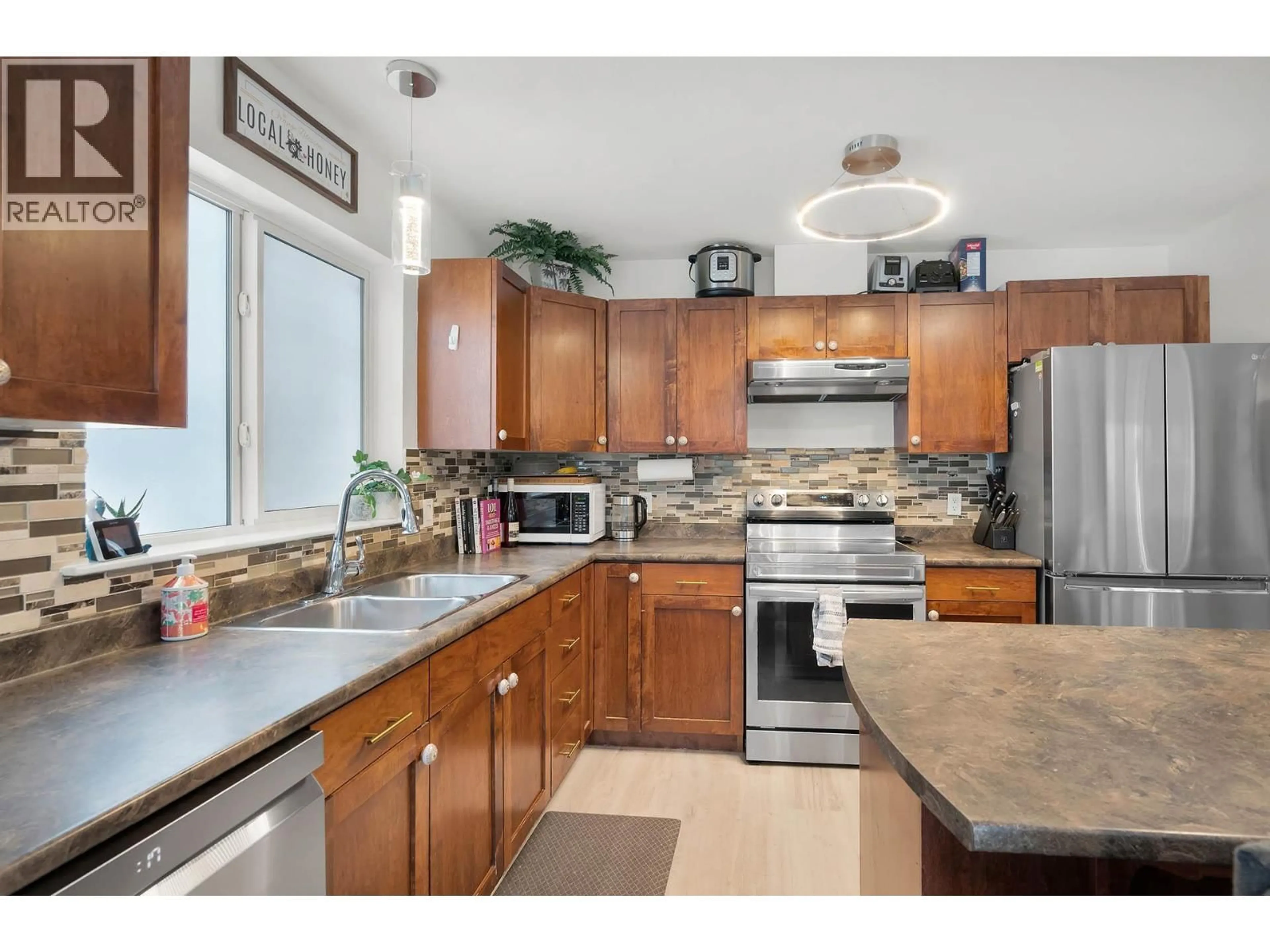 Open concept kitchen, unknown for 55 - 1760 COPPERHEAD DRIVE, Kamloops British Columbia V1S2B4